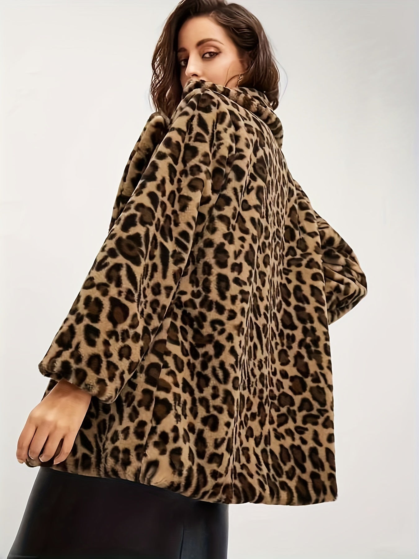 Soft jacket with leopard print