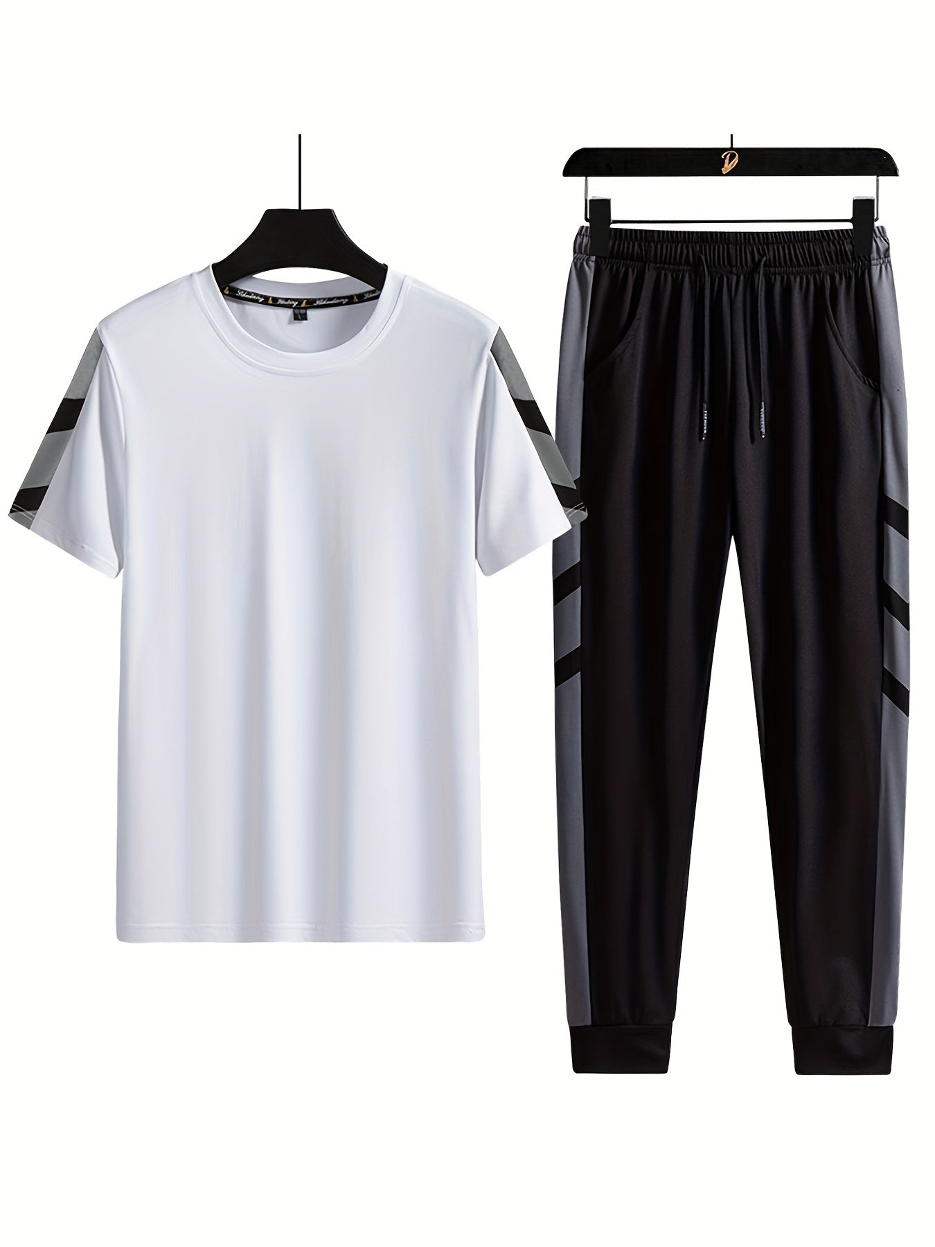 Set of short sleeve T-shirt and drawstring trousers