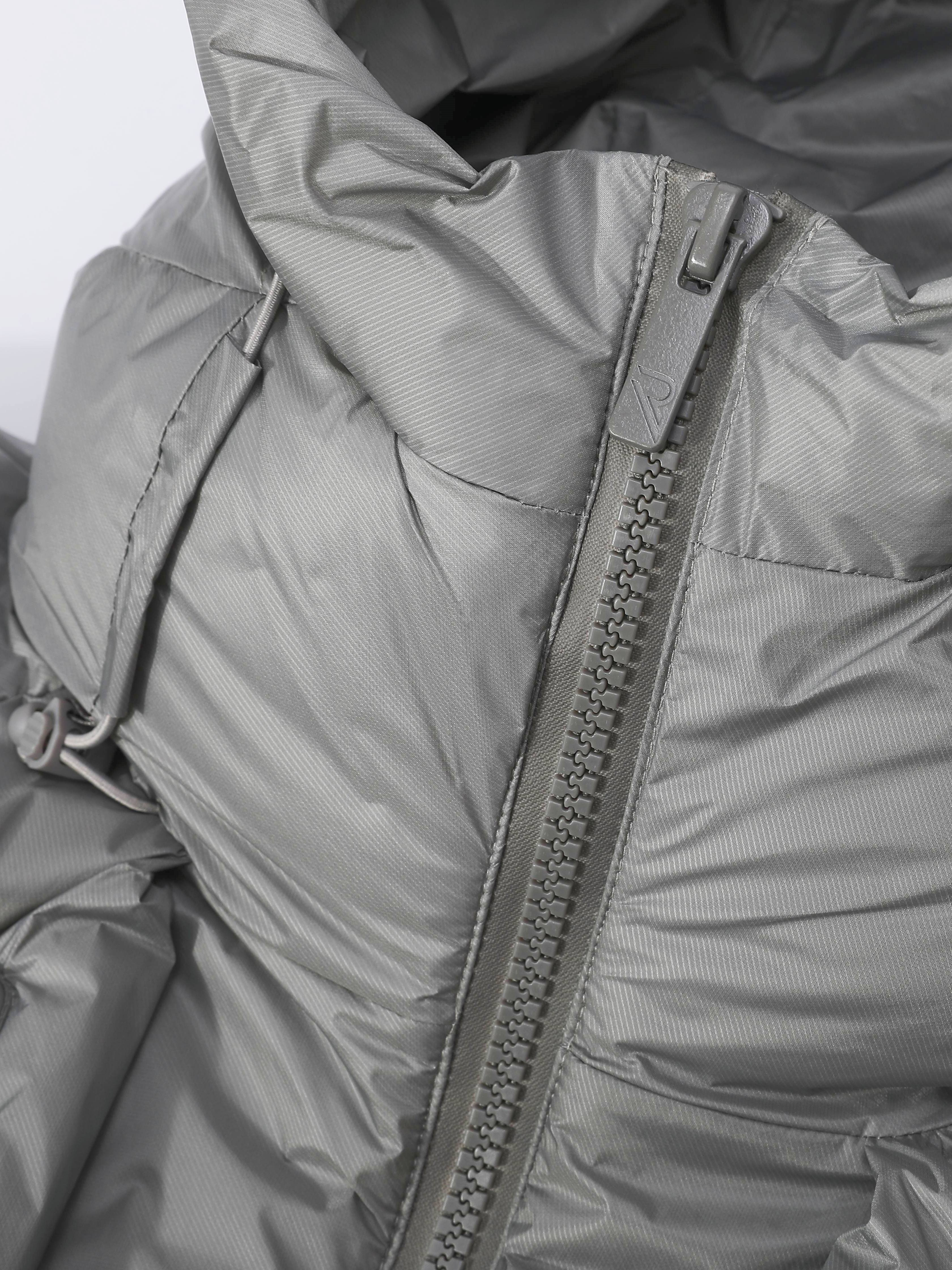 Windproof puffer jacket with stand-up collar