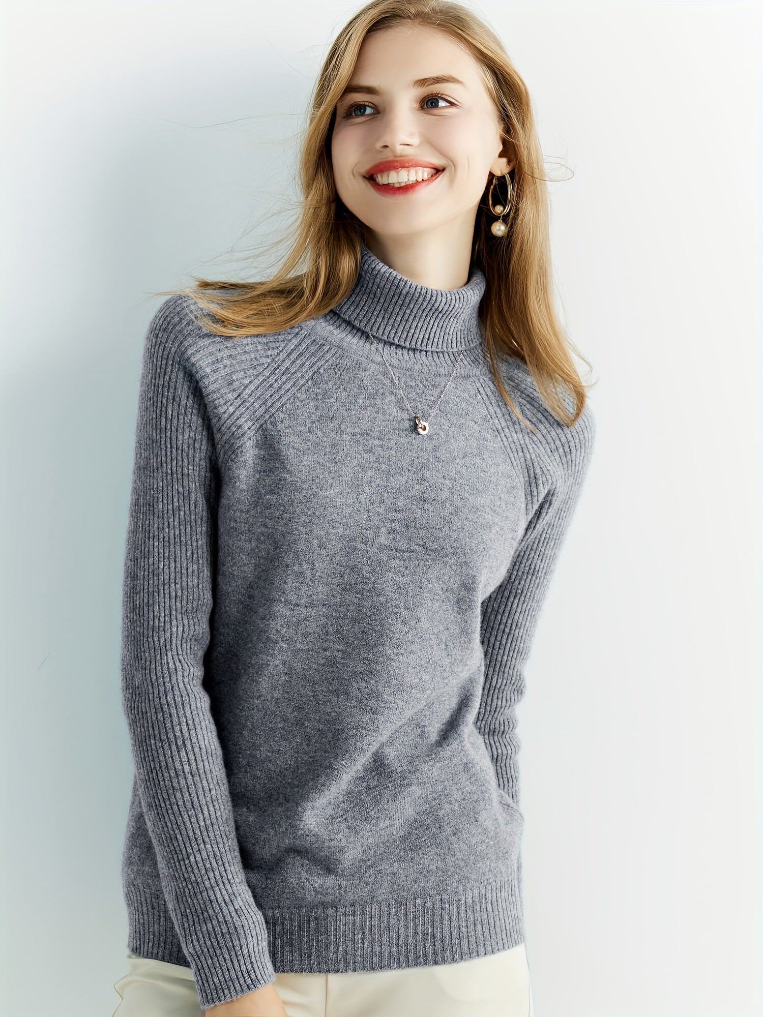 Sweater made of 100% merino wool