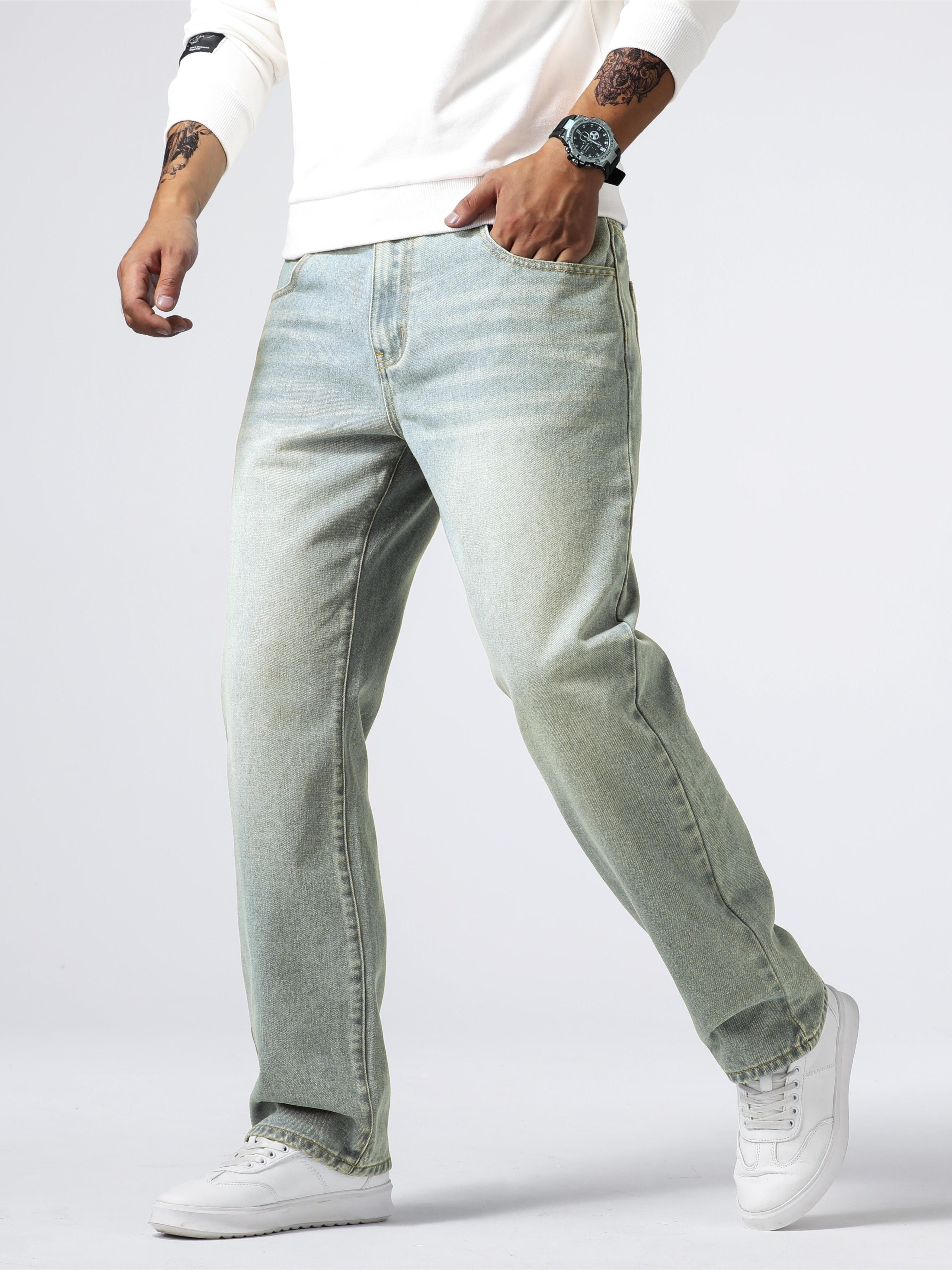 Men's jeans in classic design