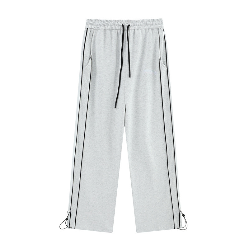 Loose sports pants with a high waist and straight legs