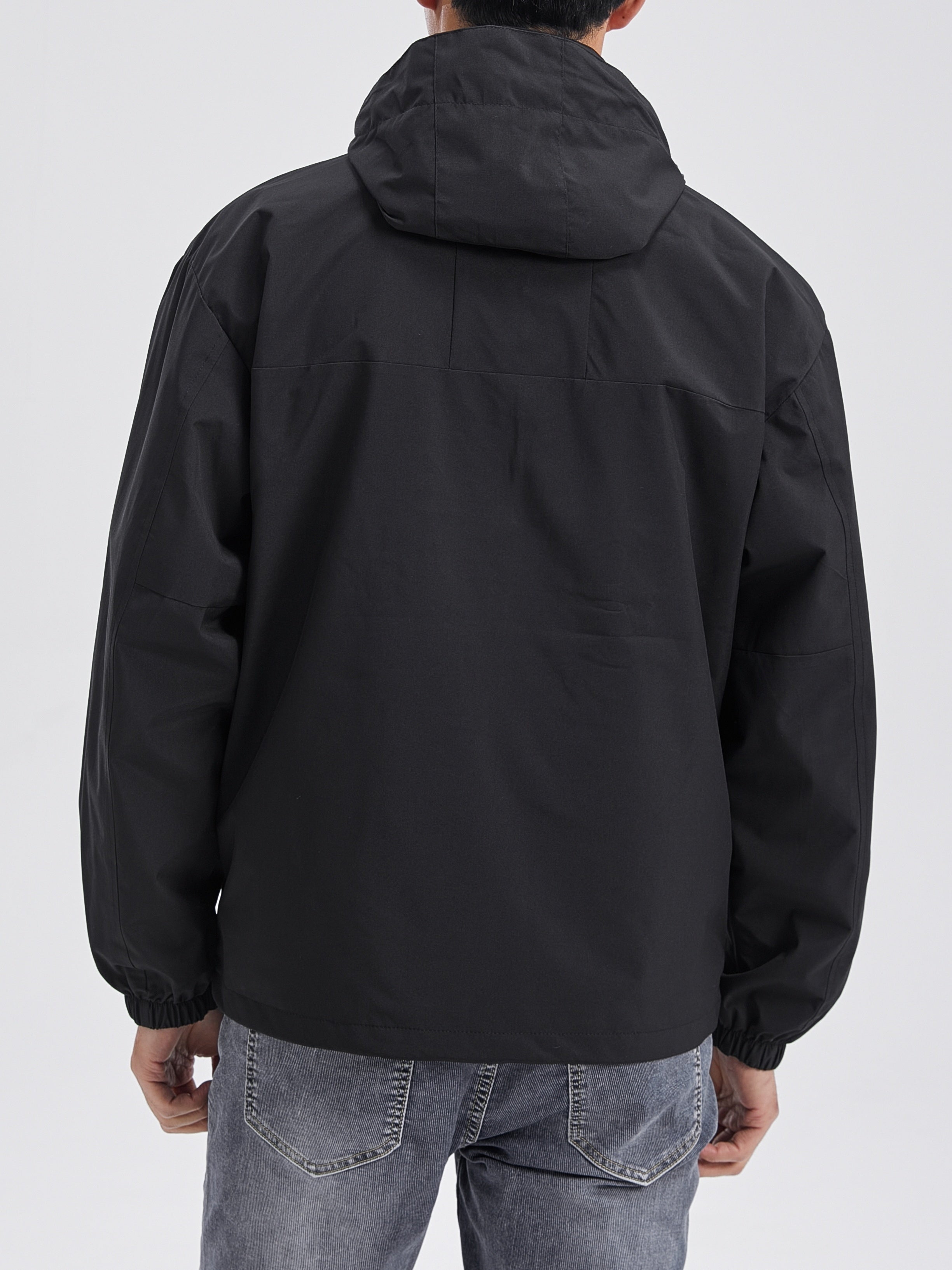 Windbreaker with removable lining