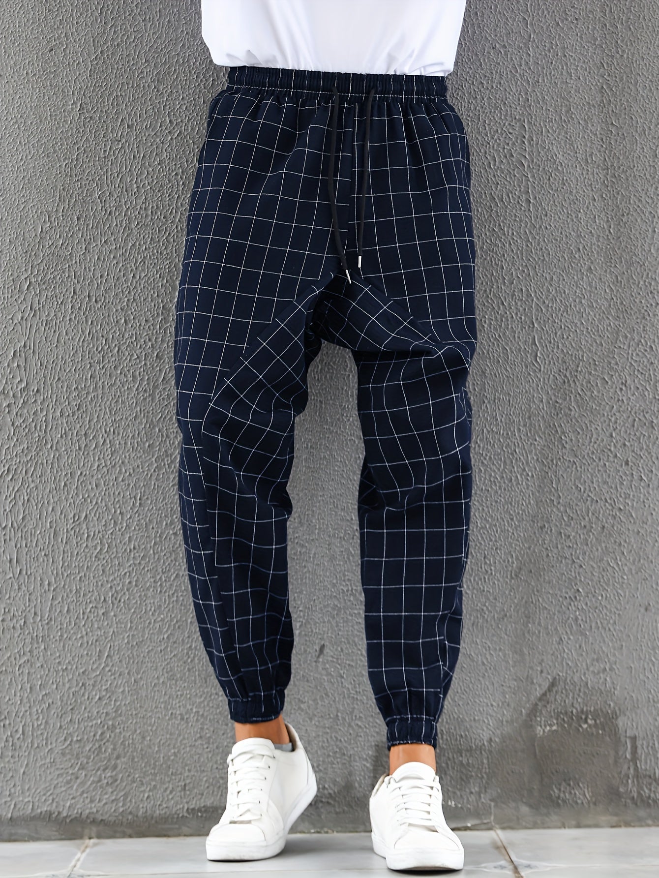 Checked jogging pants with drawstring