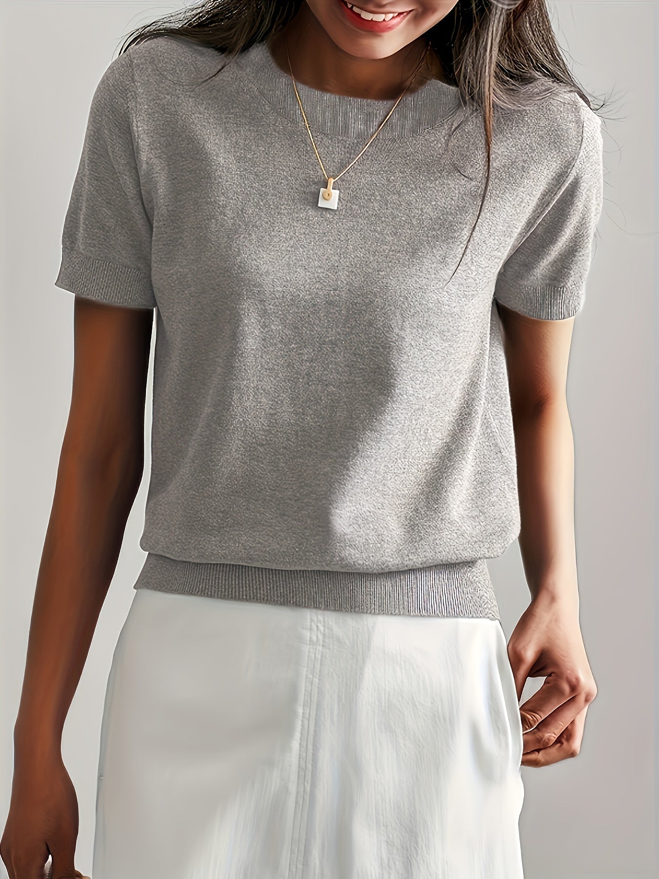 Casual sweater with short sleeves for spring and summer