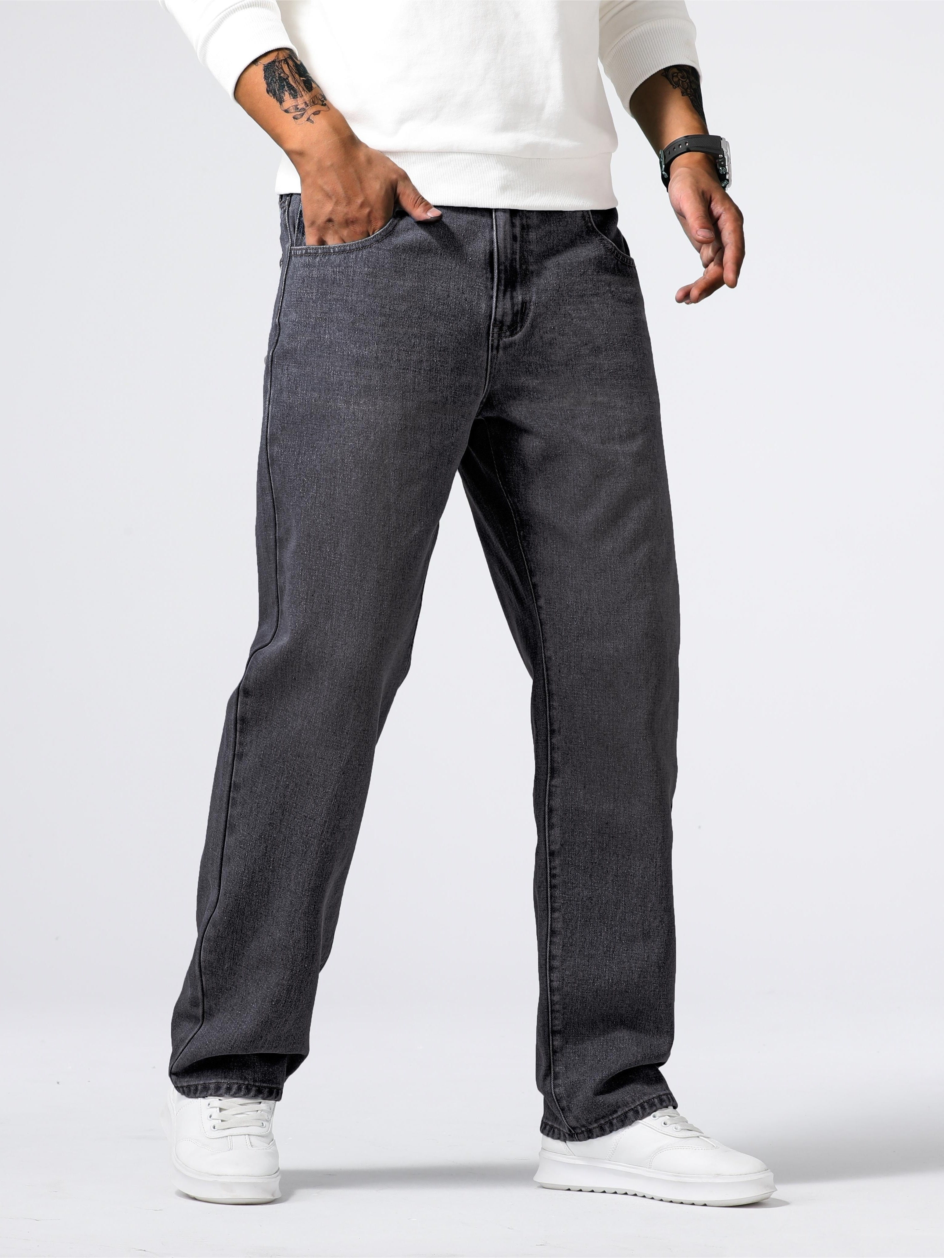 Men's jeans in classic design