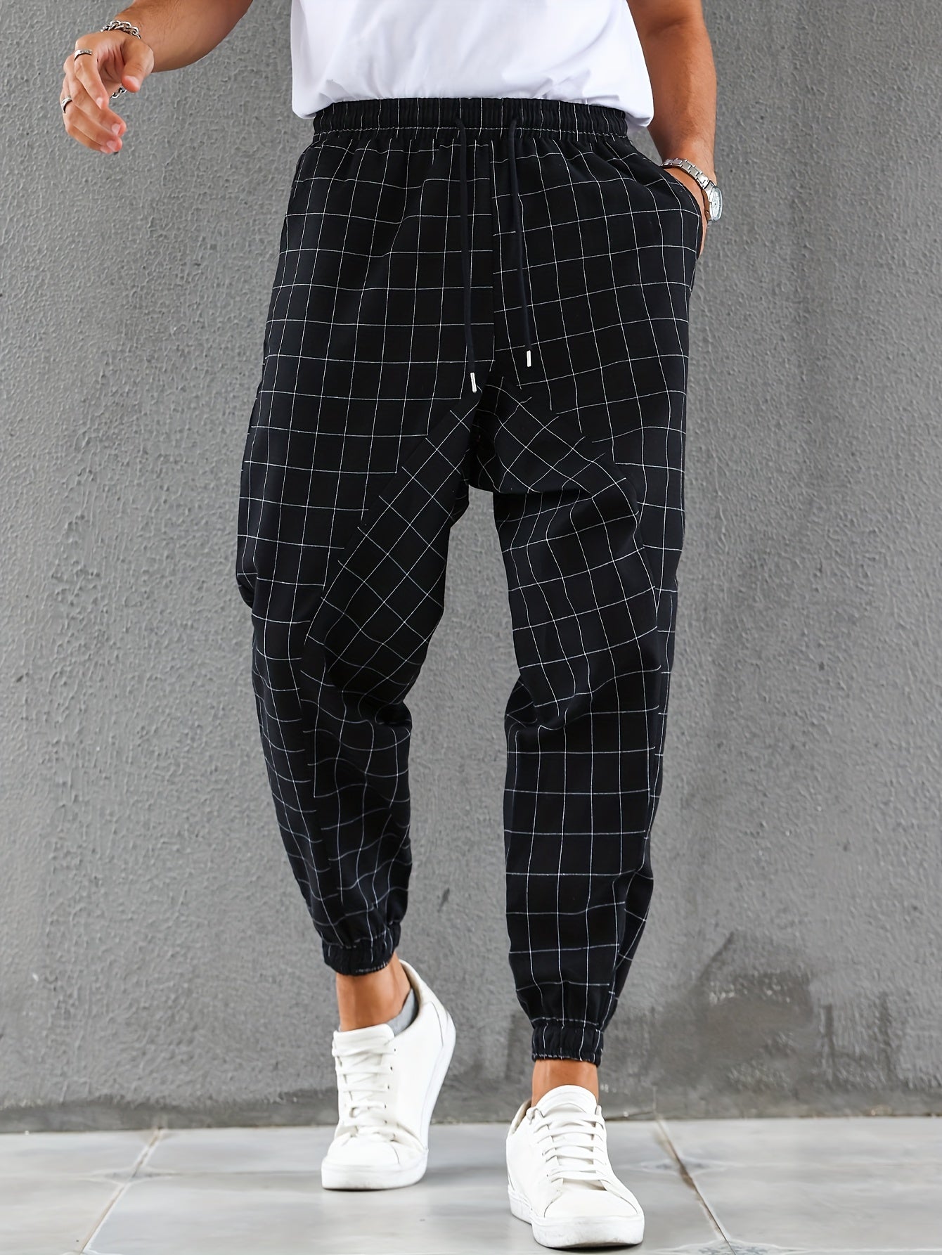 Checked jogging pants with drawstring