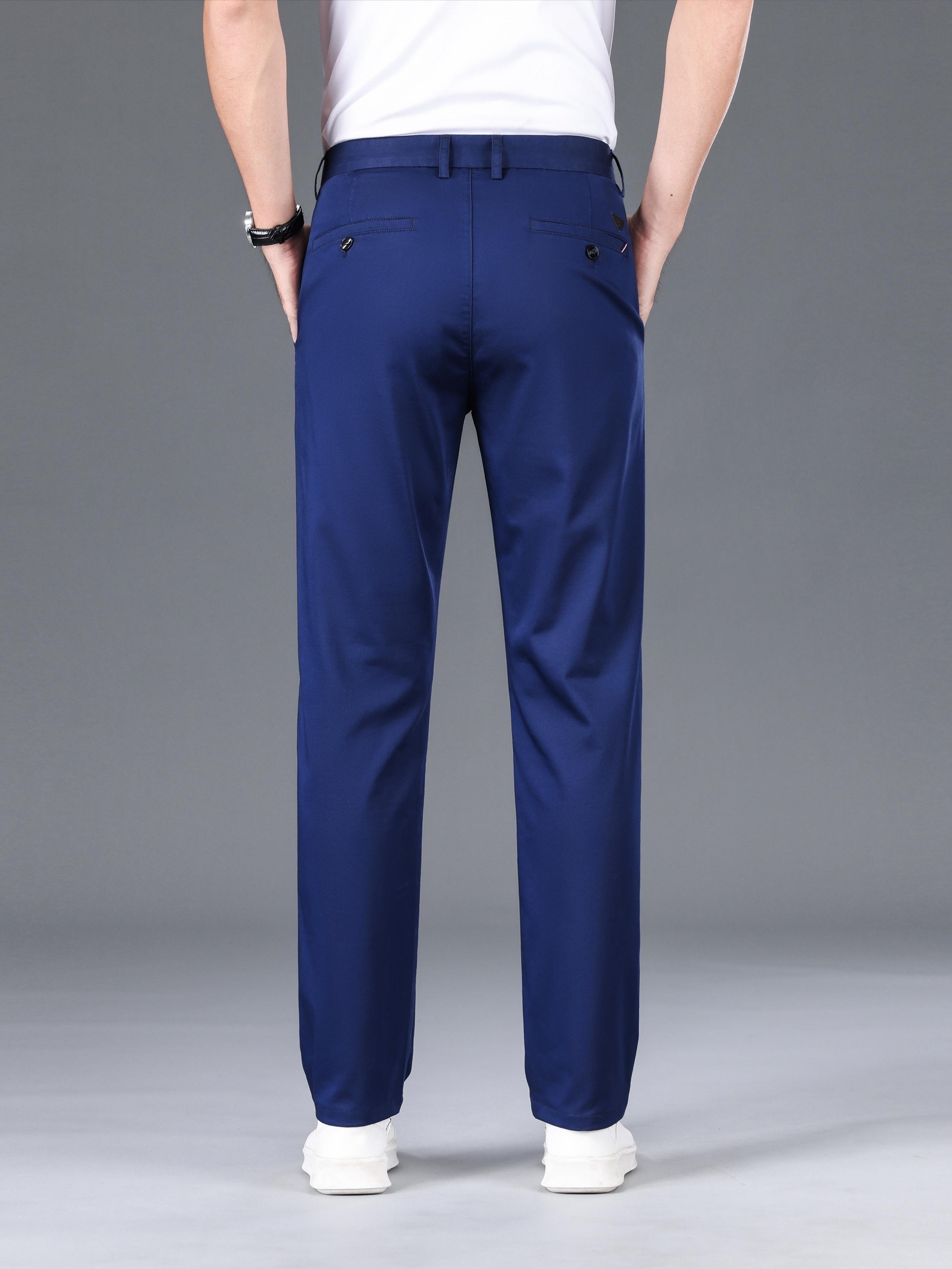 Classic, slightly stretchy trousers for men