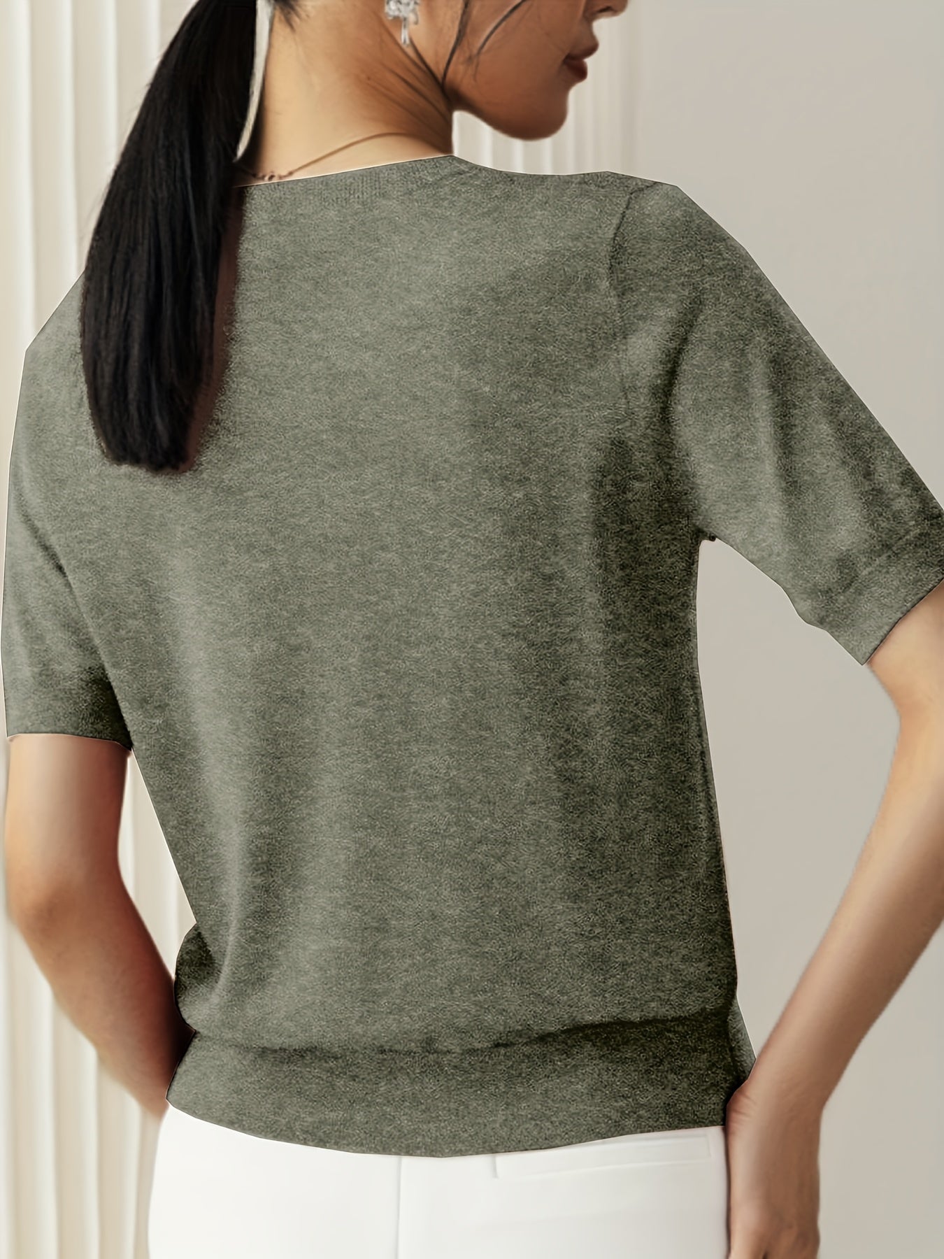 Casual sweater with short sleeves for spring and summer