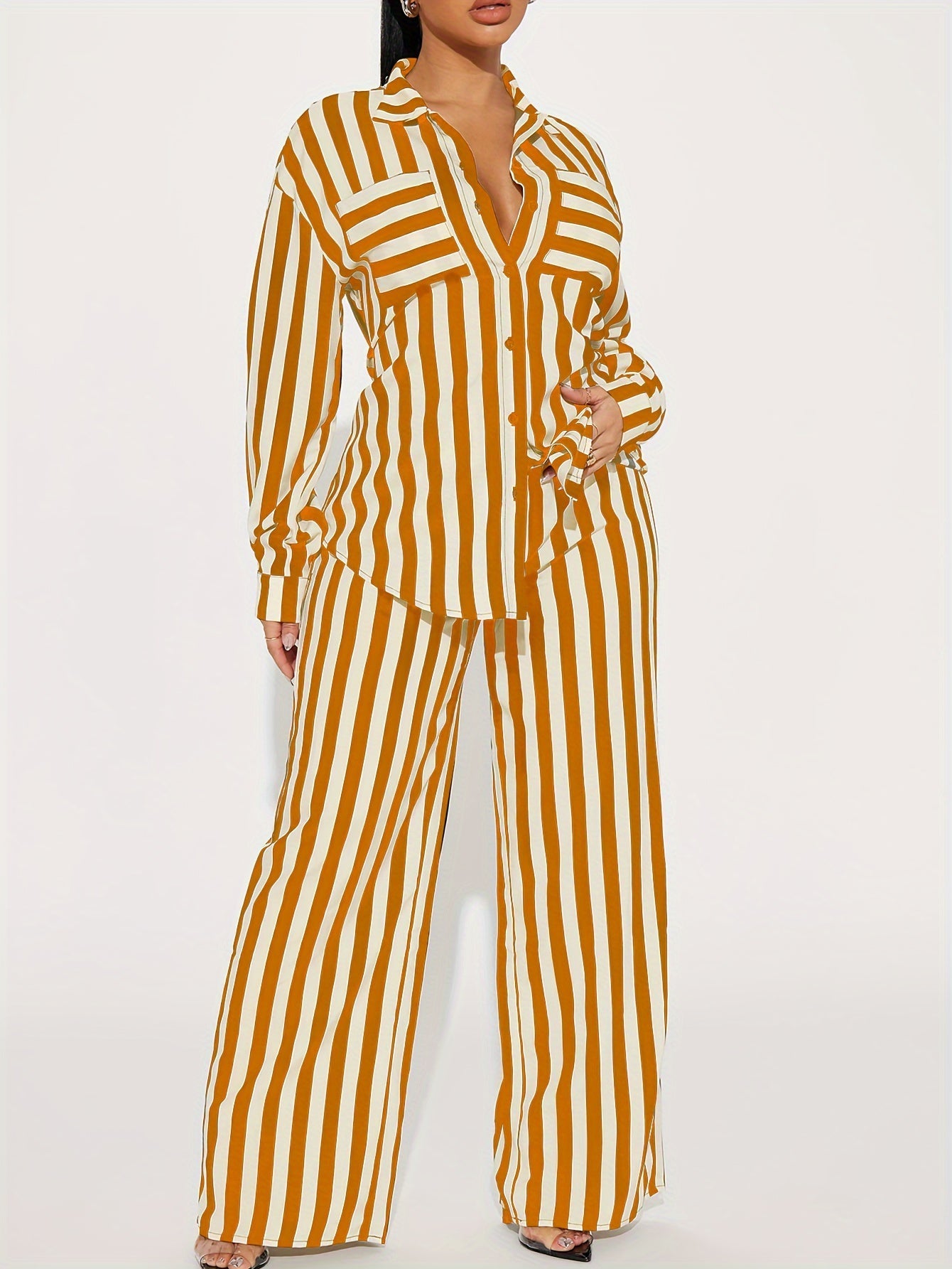 Set consisting of a striped shirt with long sleeves and wide-leg trousers