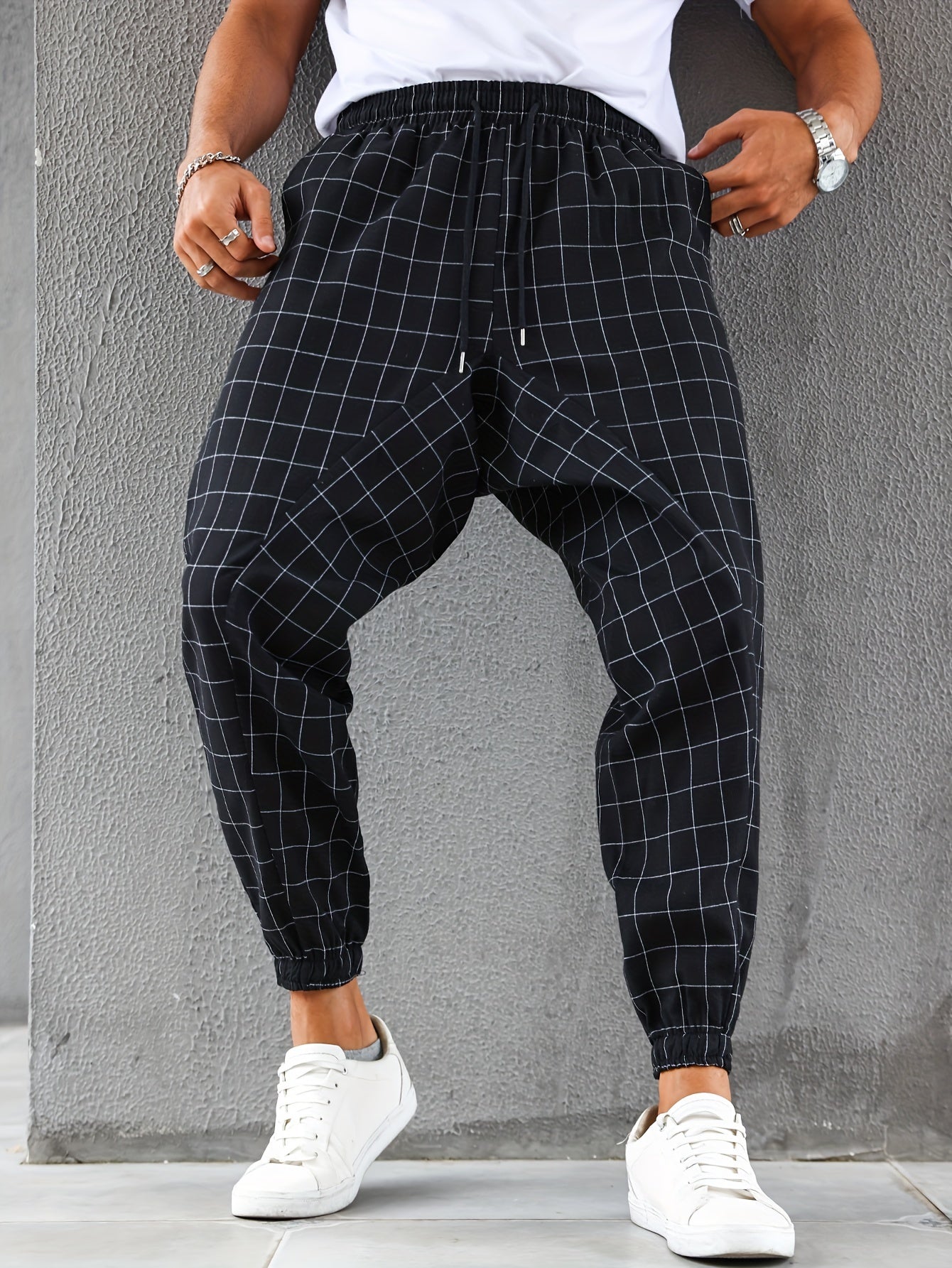 Checked jogging pants with drawstring