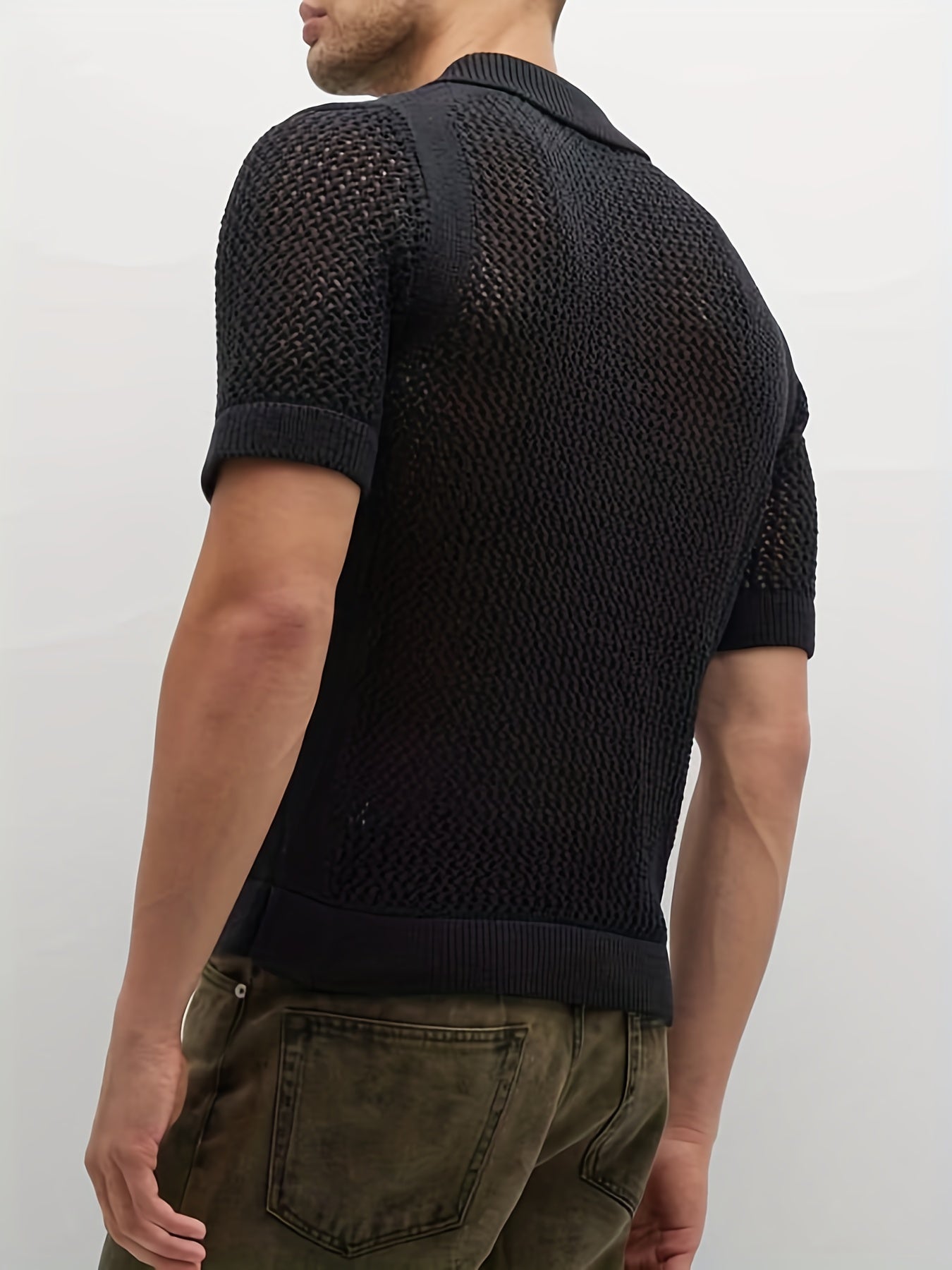 Breathable sweater with polo collar