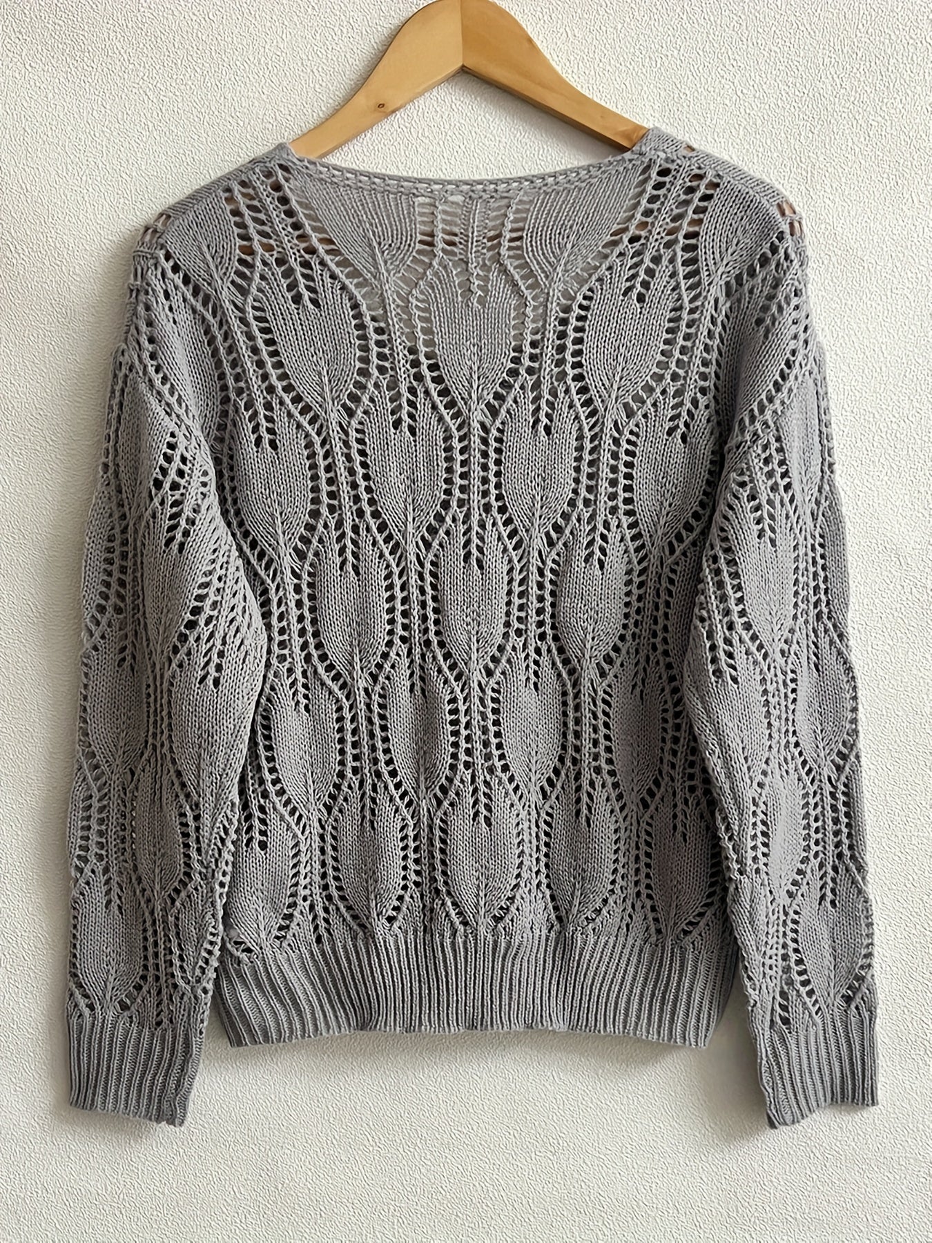 Sweater with V-neck and cut-out