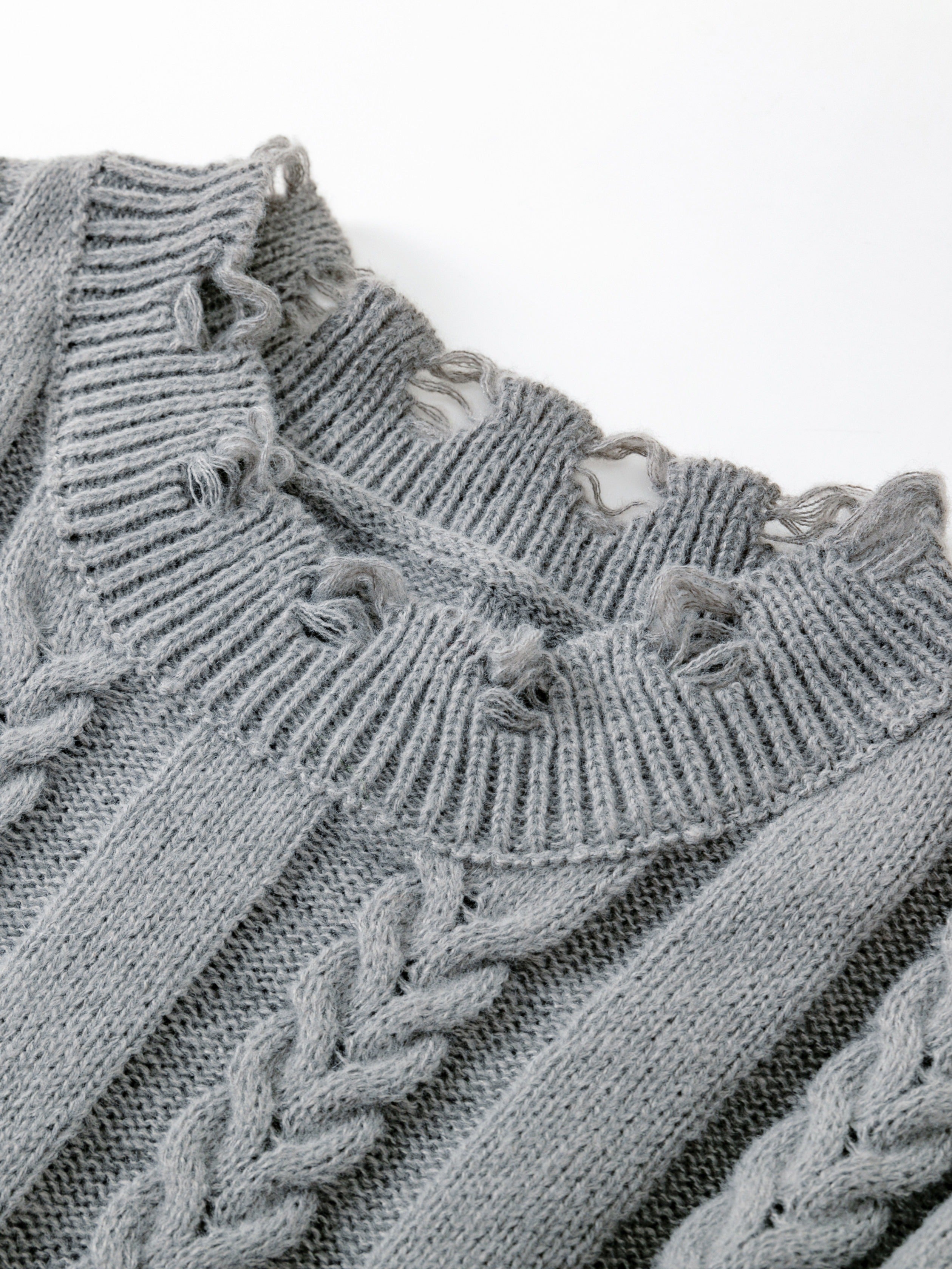 Knitted gray sweater with medium stretch for men