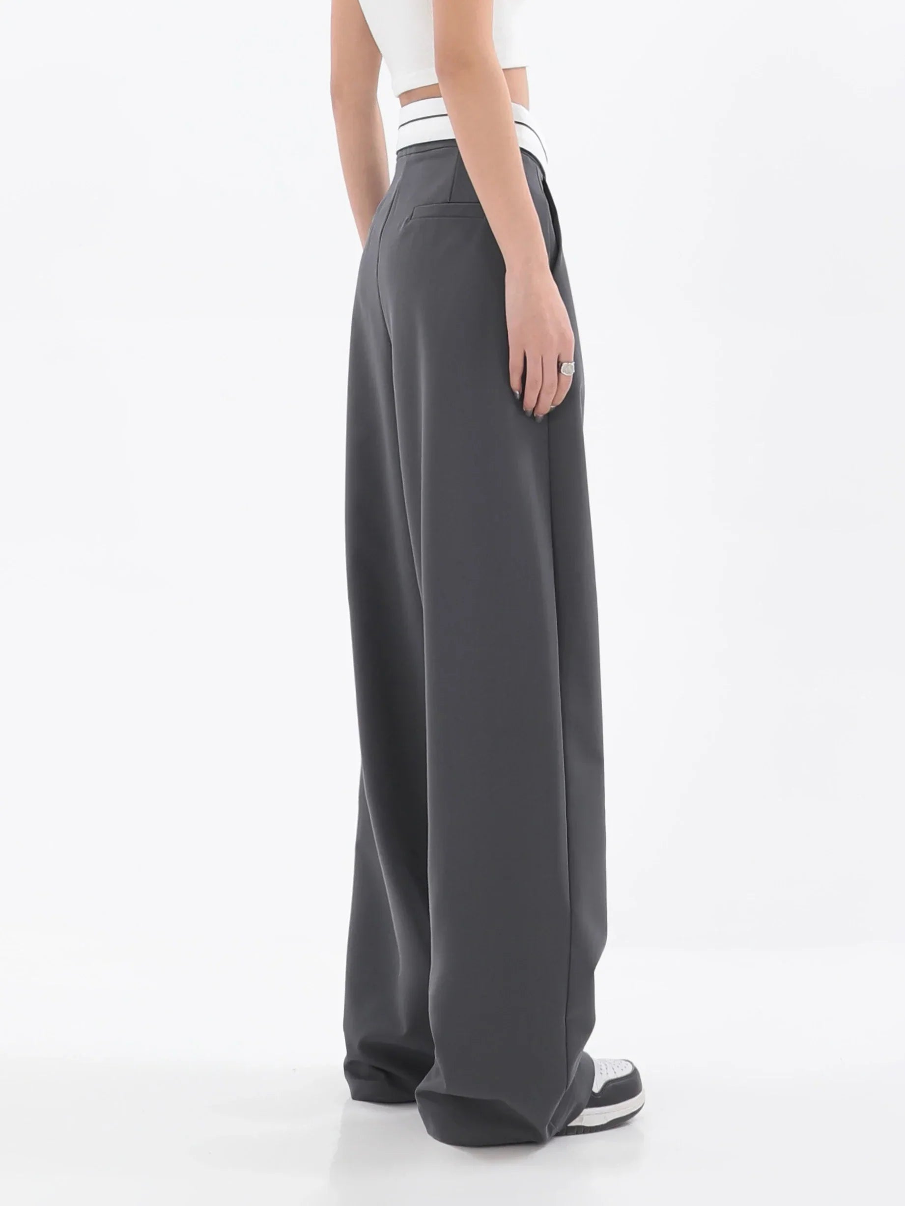 Wide trousers with a high waist