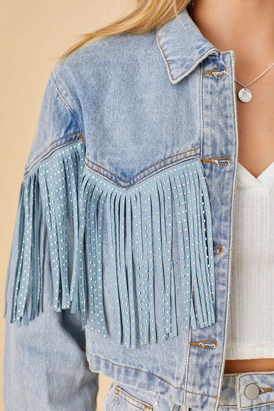 Loose denim jacket