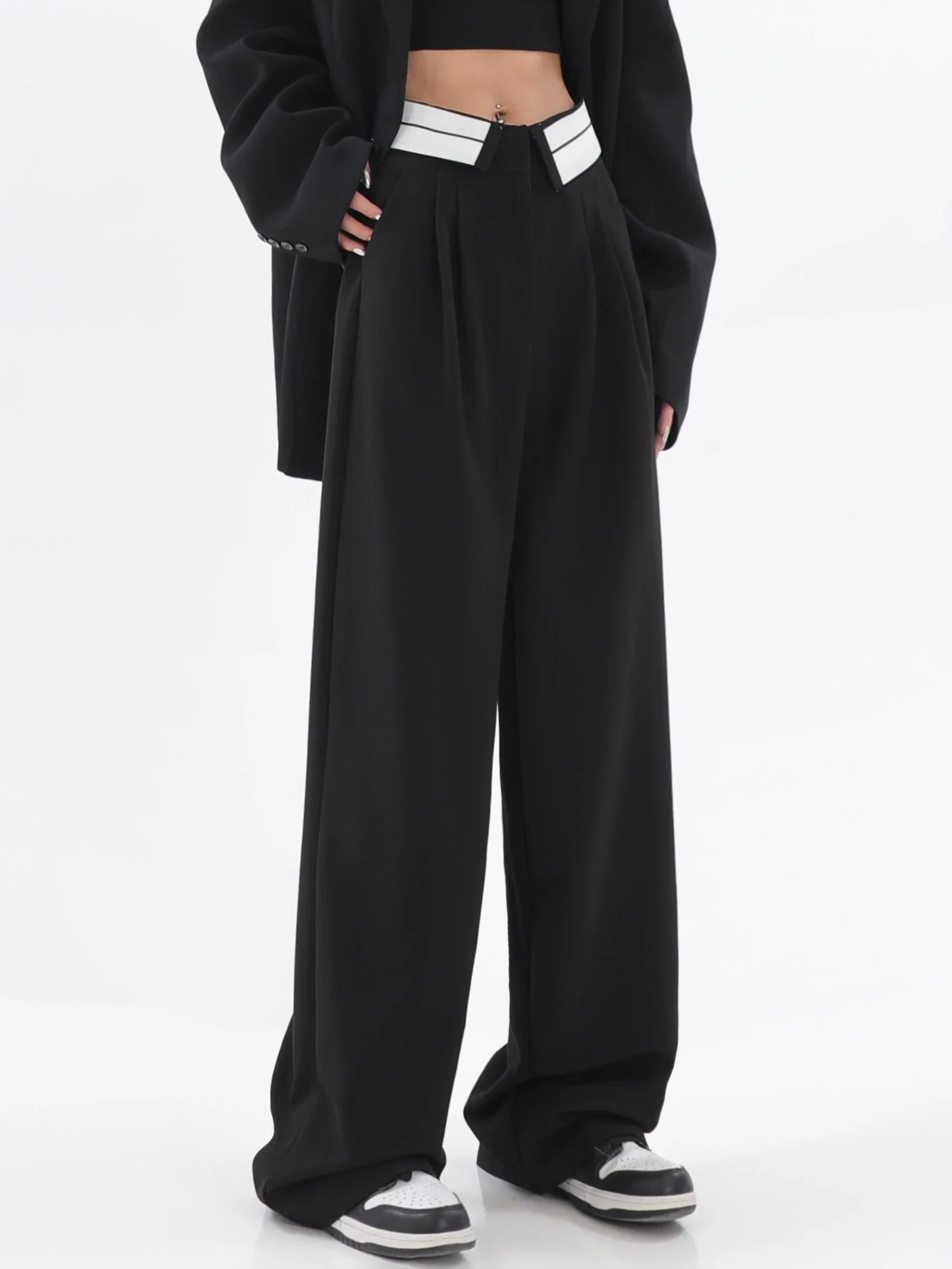 Wide trousers with a high waist