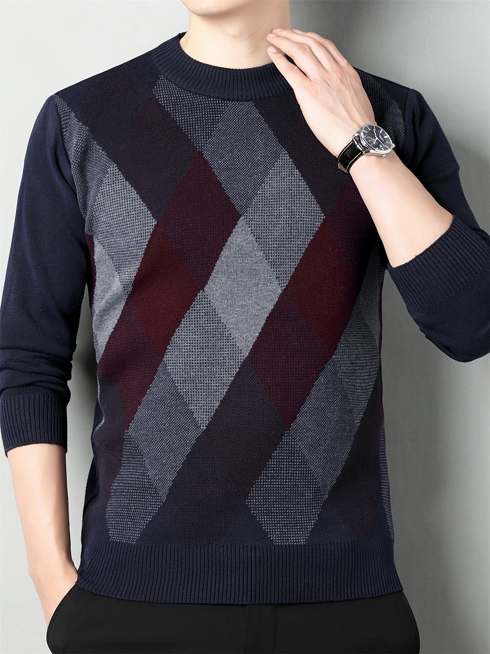 Knitted sweater with geometric pattern