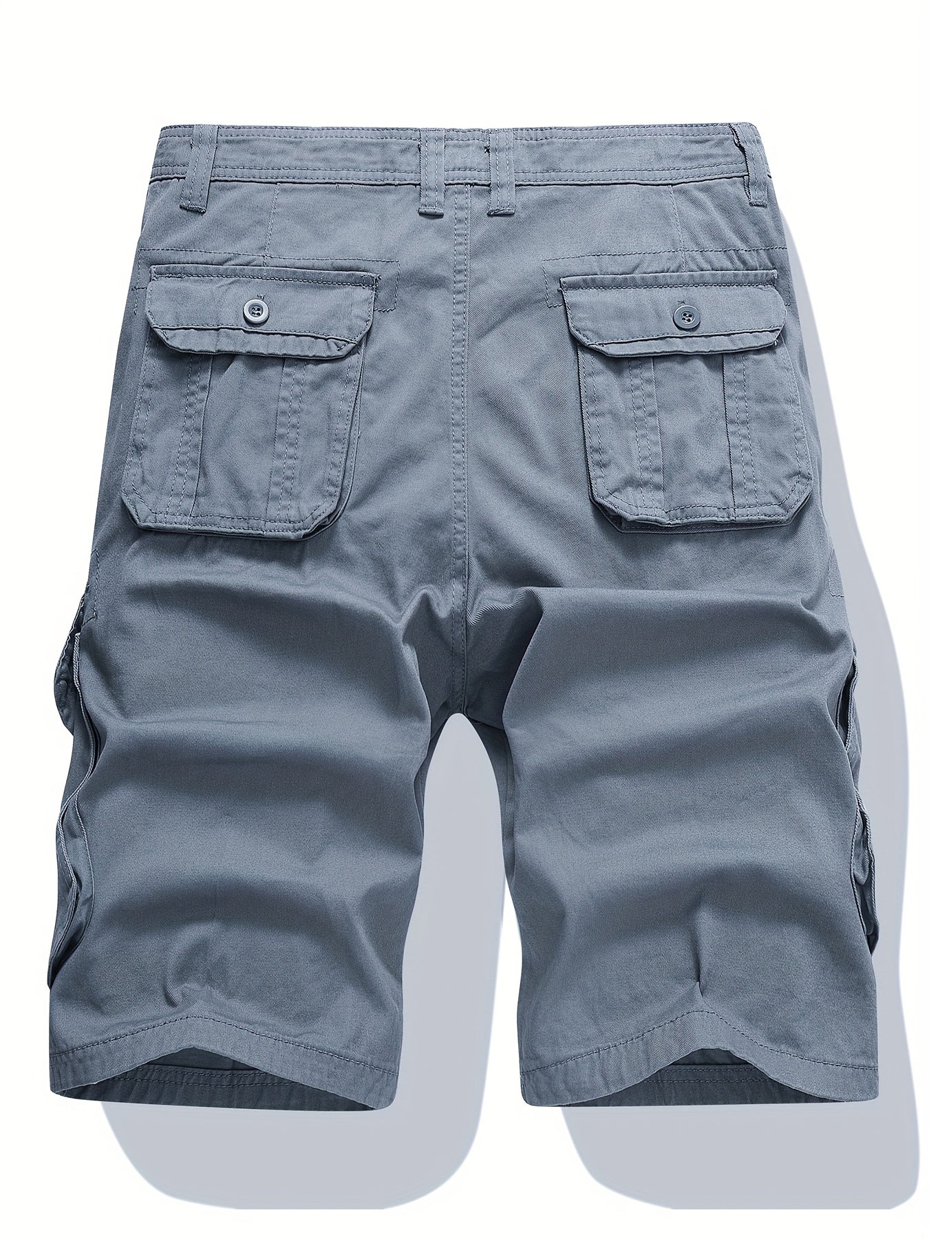 Casual men's shorts in cotton with drawstring and button pockets