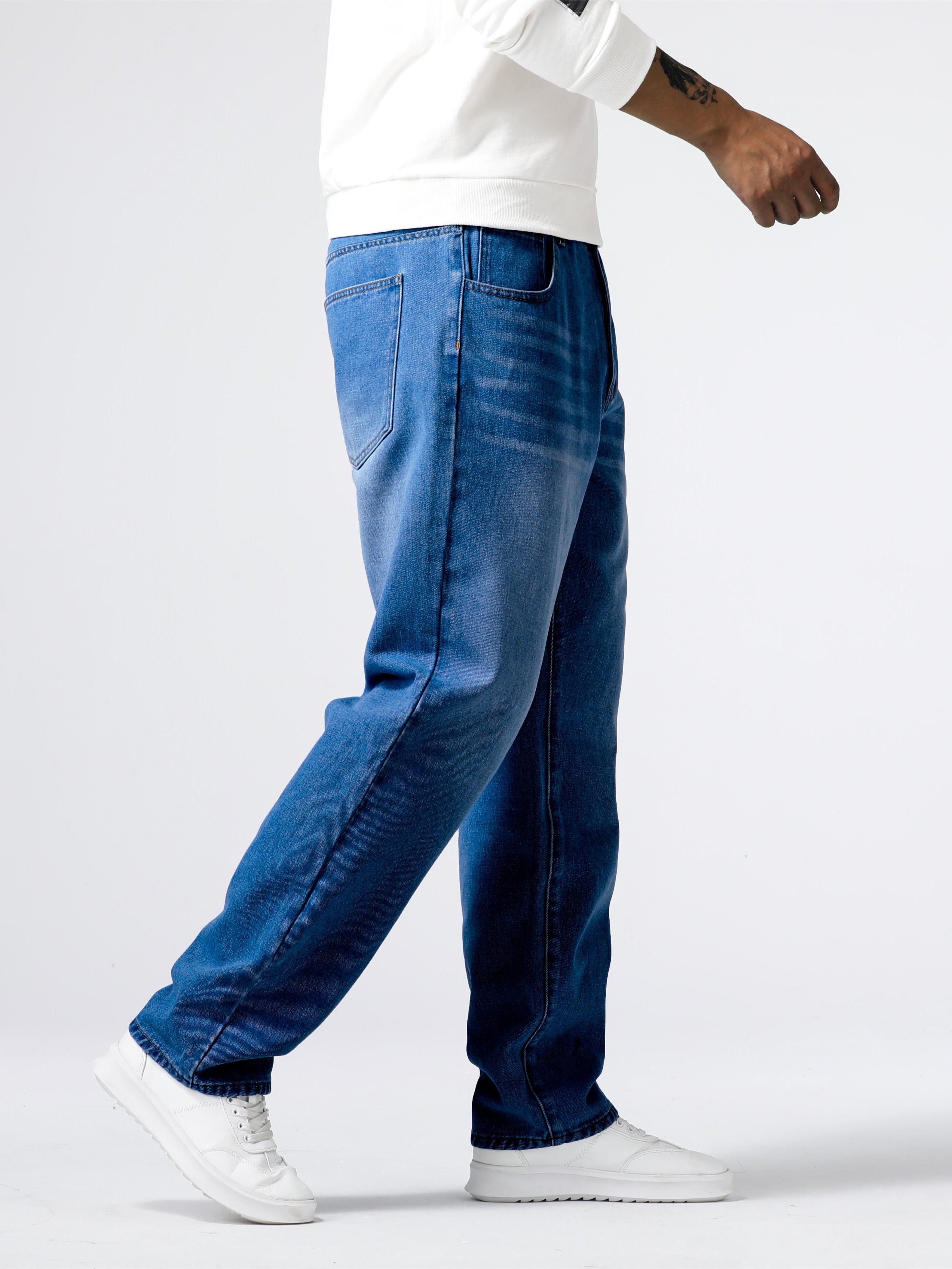 Men's jeans in classic design