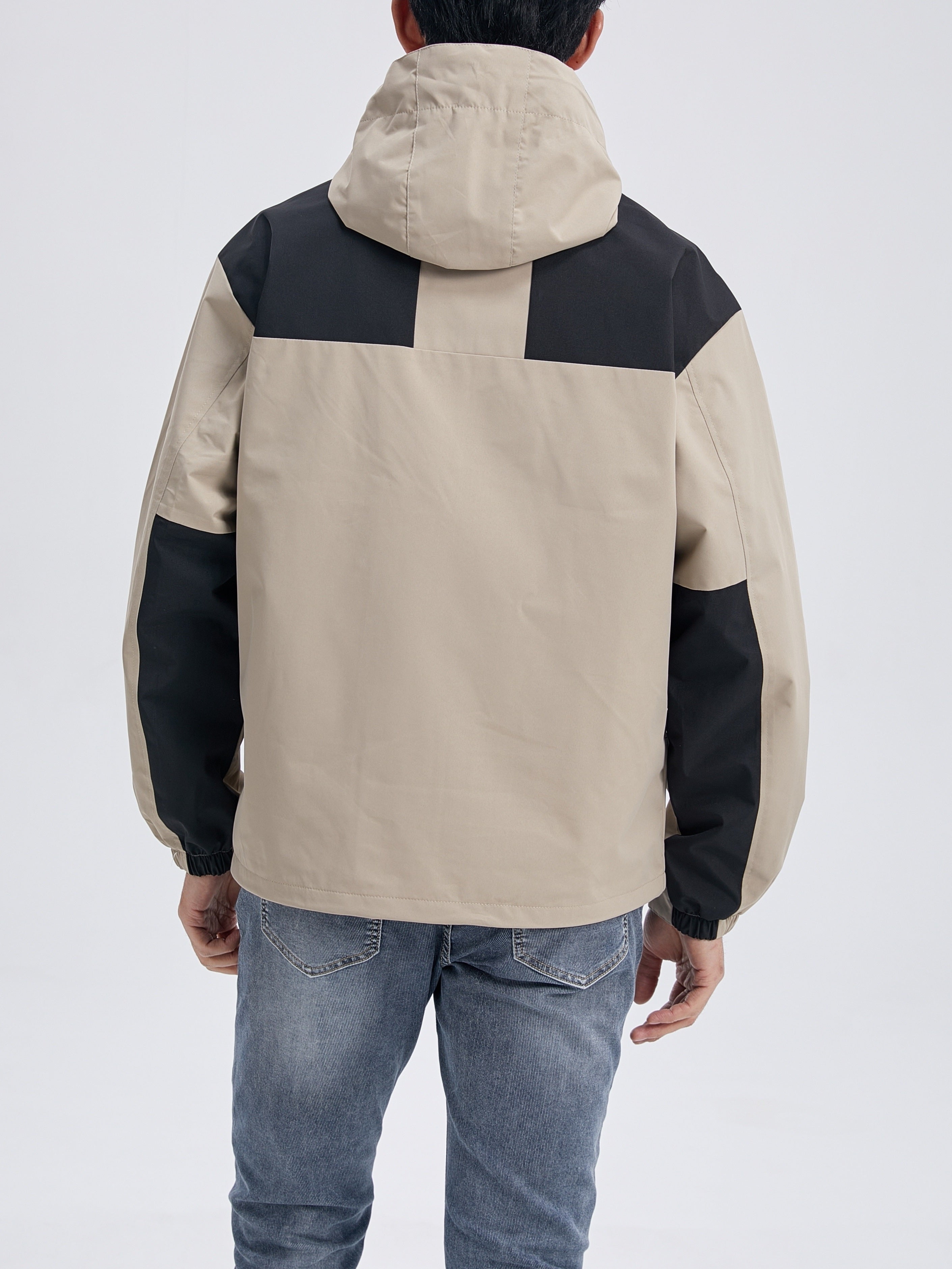 Windbreaker with removable lining