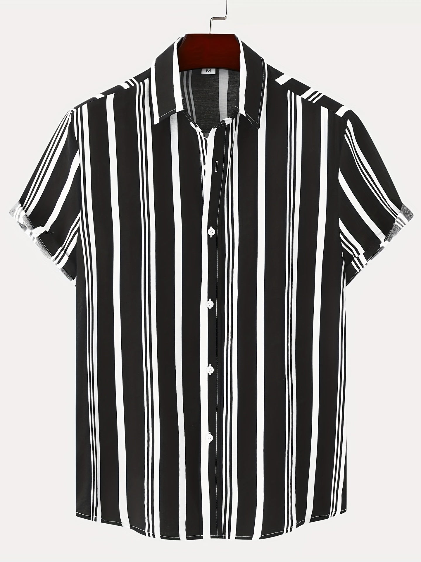 Casual thin short sleeve lapel shirt for men with a striped pattern