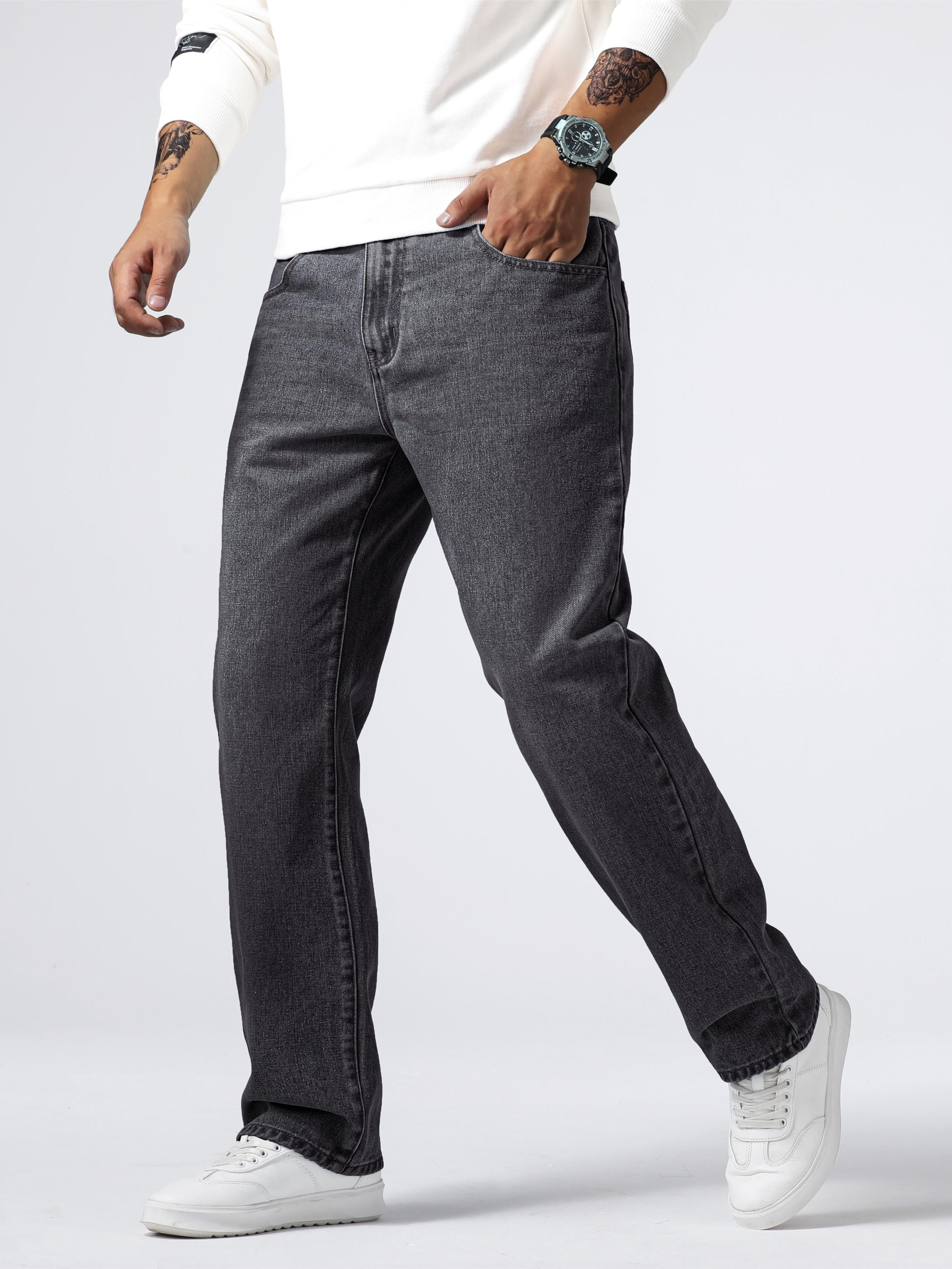 Men's jeans in classic design