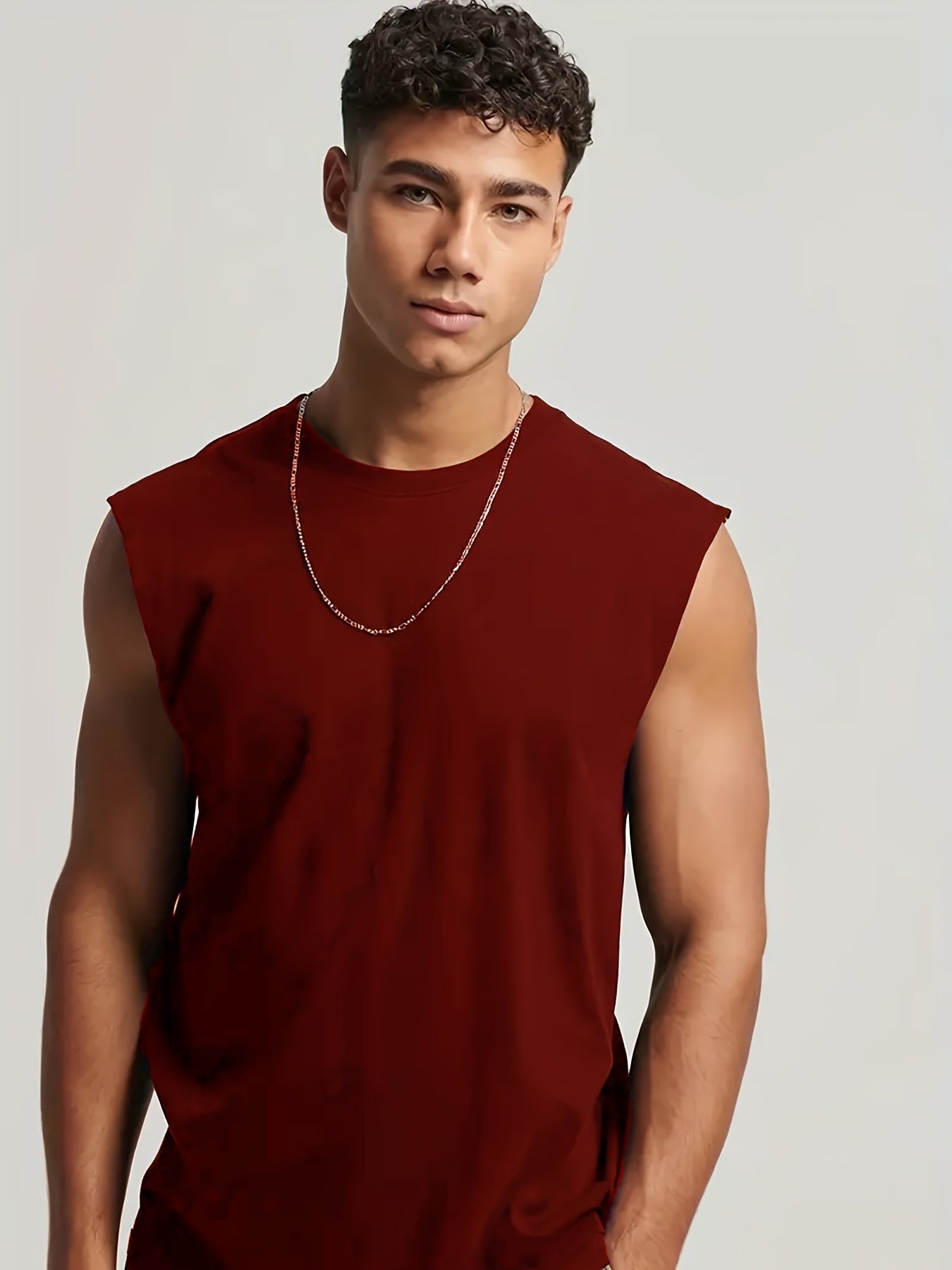 Sleeveless tank top for men's undershirt