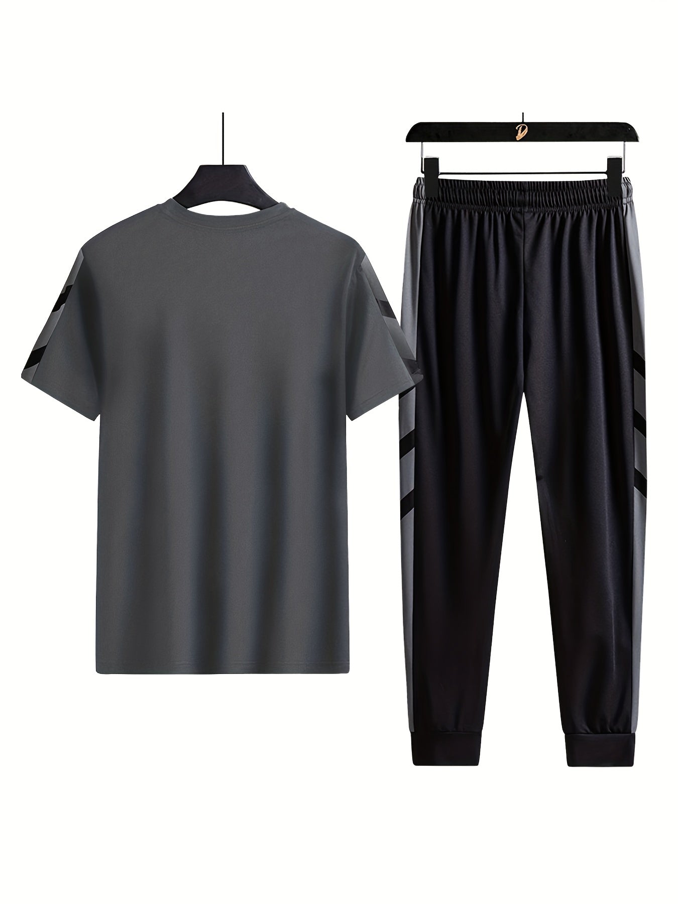 Set of short sleeve T-shirt and drawstring trousers