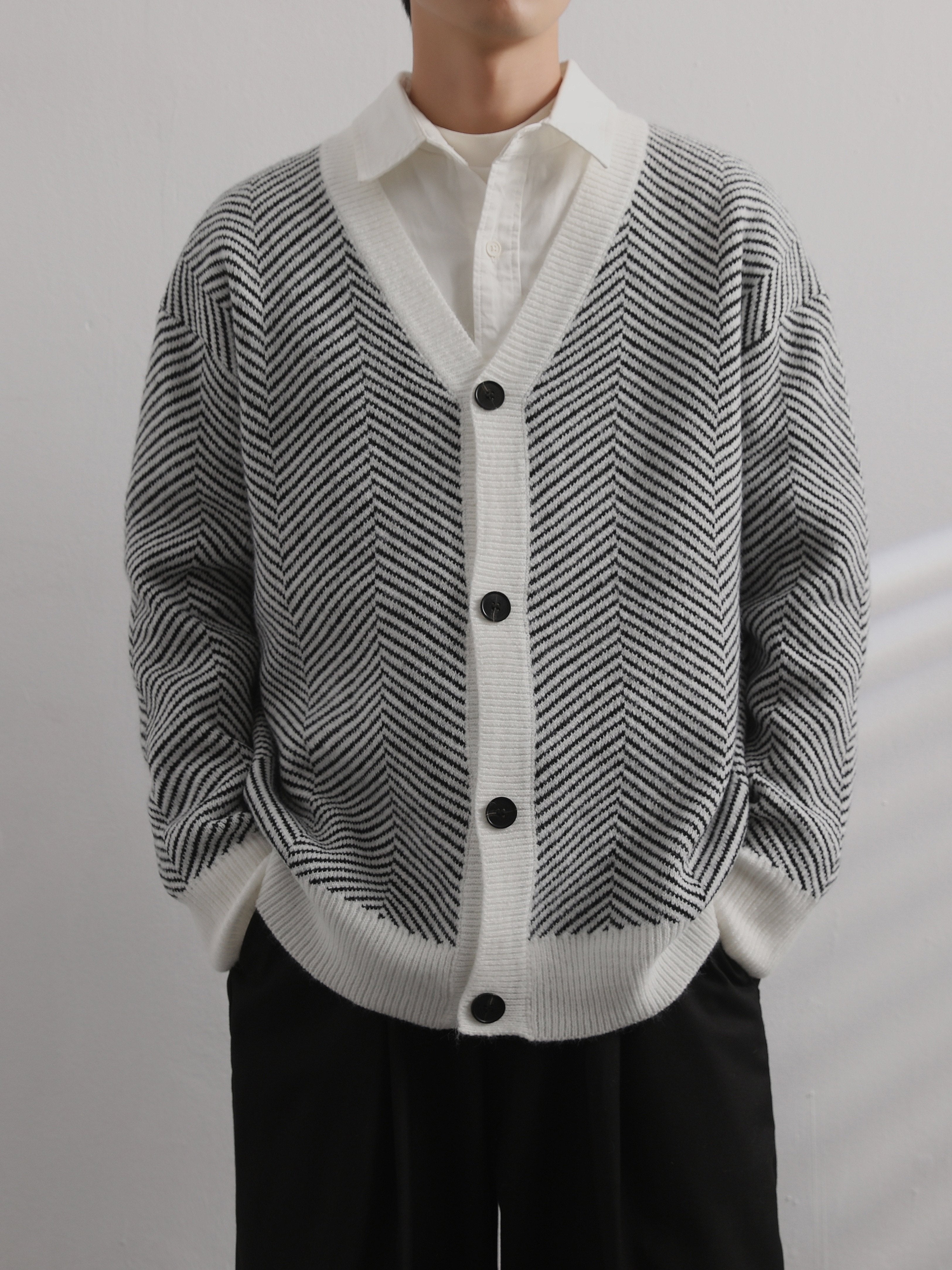 Stylish striped loose cardigan