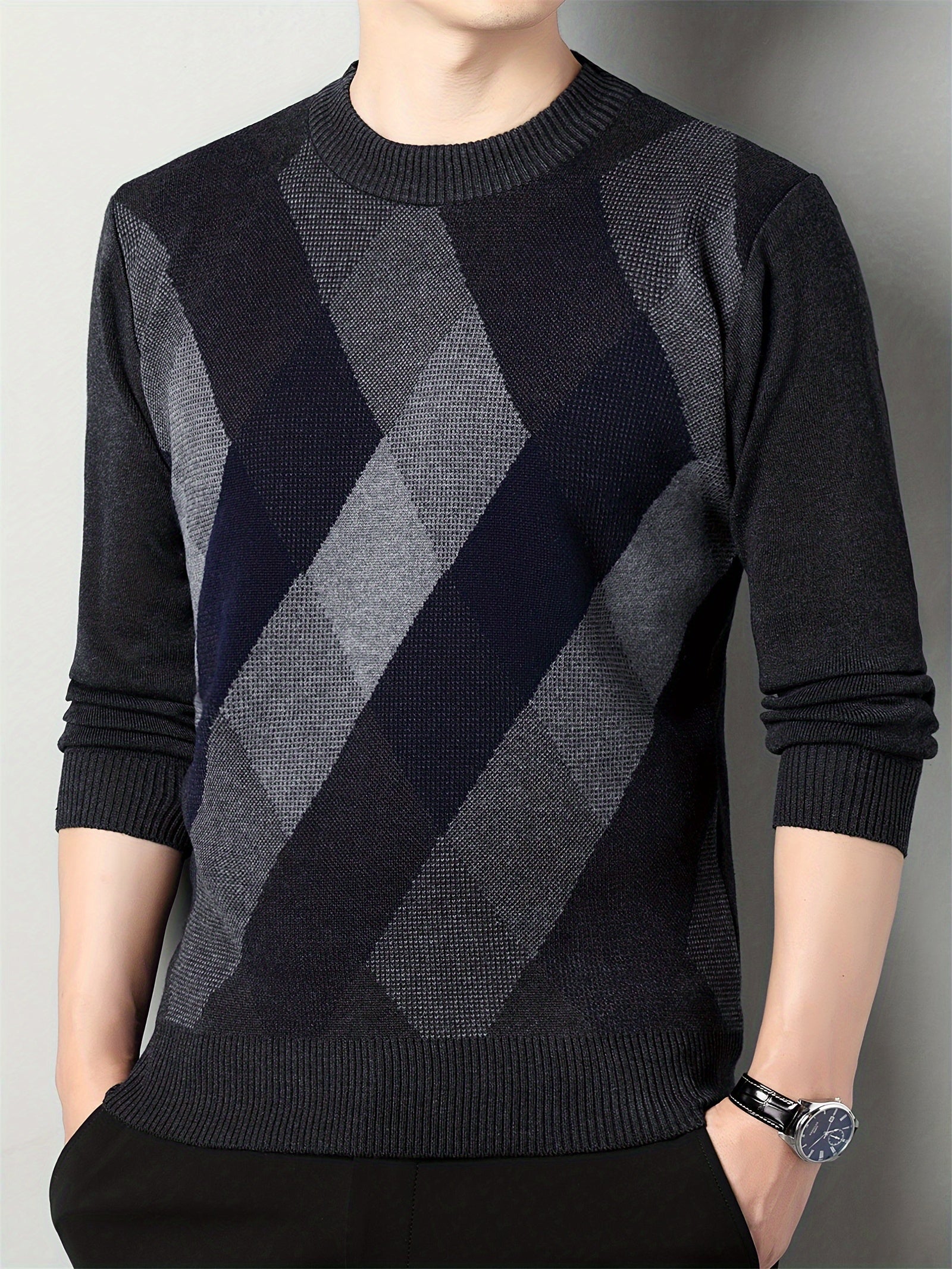 Knitted sweater with geometric pattern