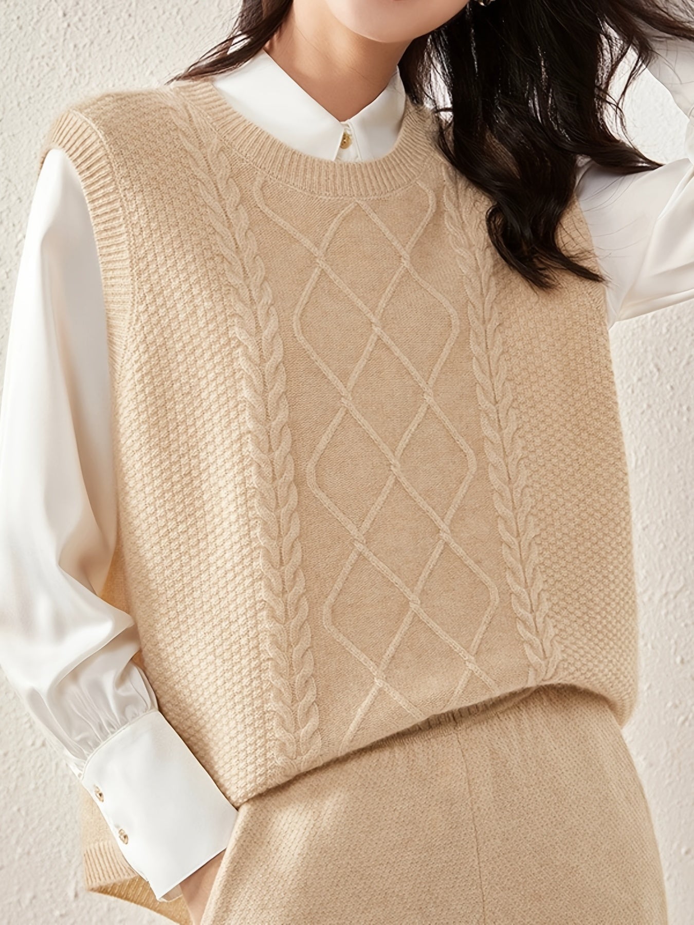 Knitted sweater cardigan for women