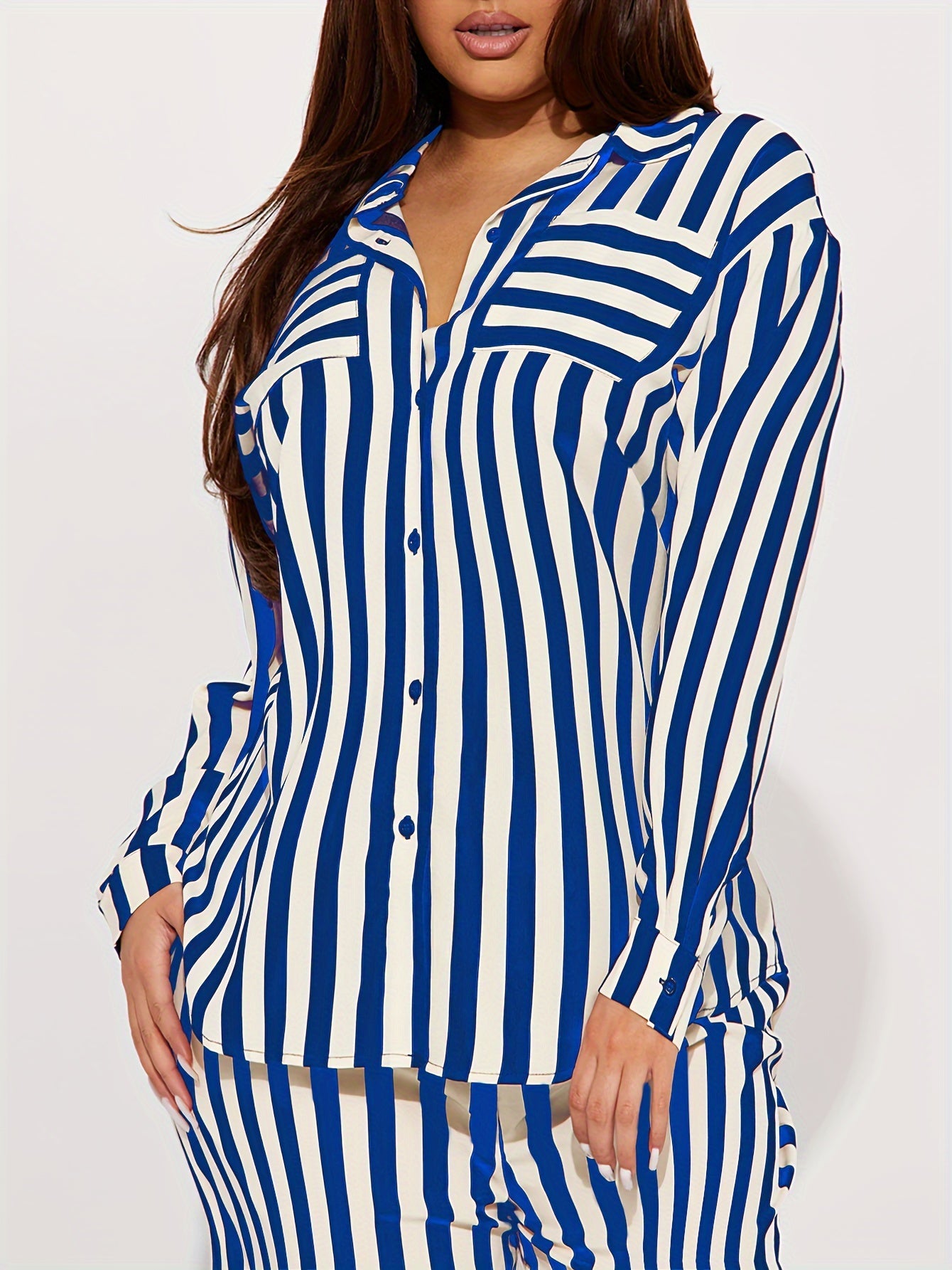 Set consisting of a striped shirt with long sleeves and wide-leg trousers