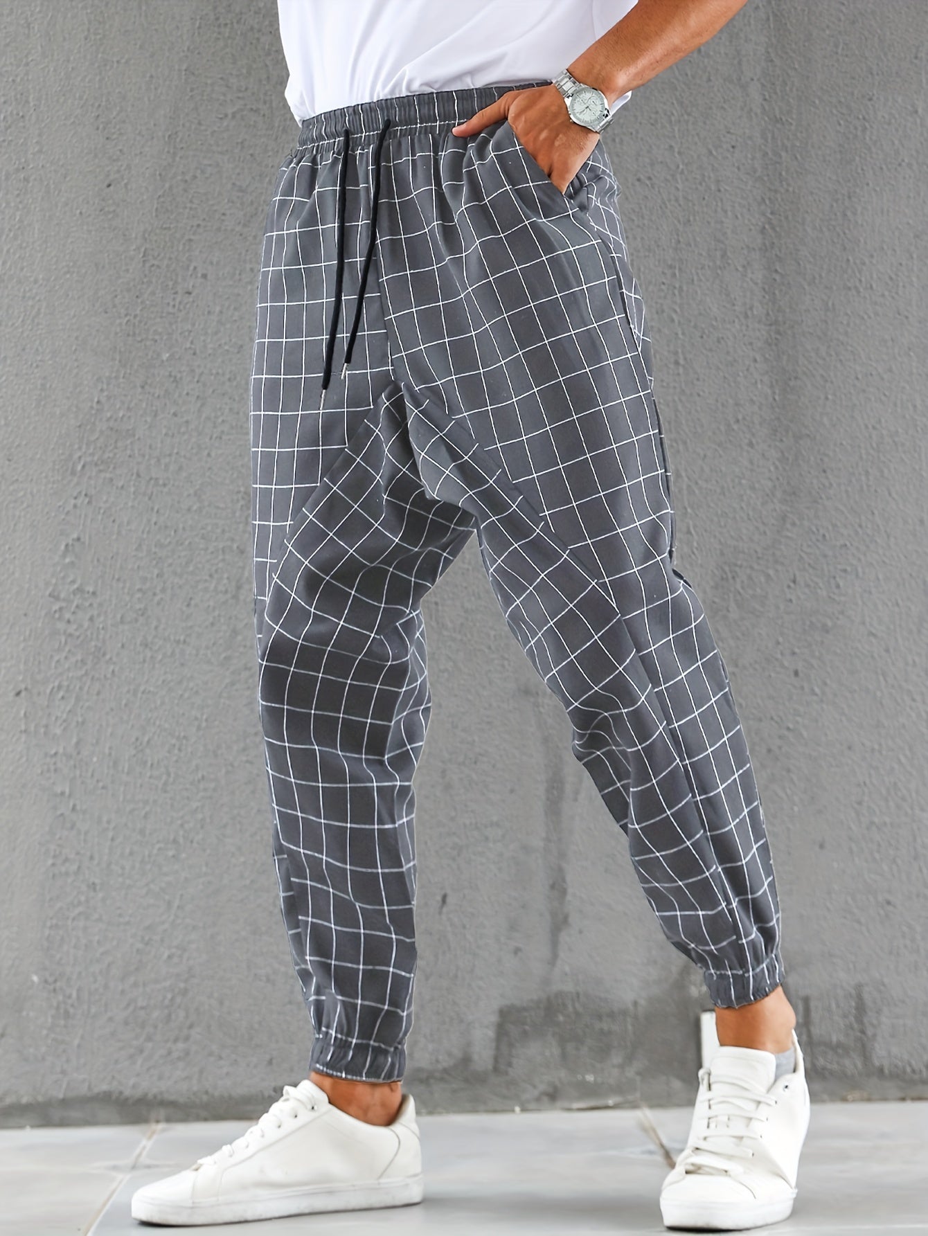 Checked jogging pants with drawstring