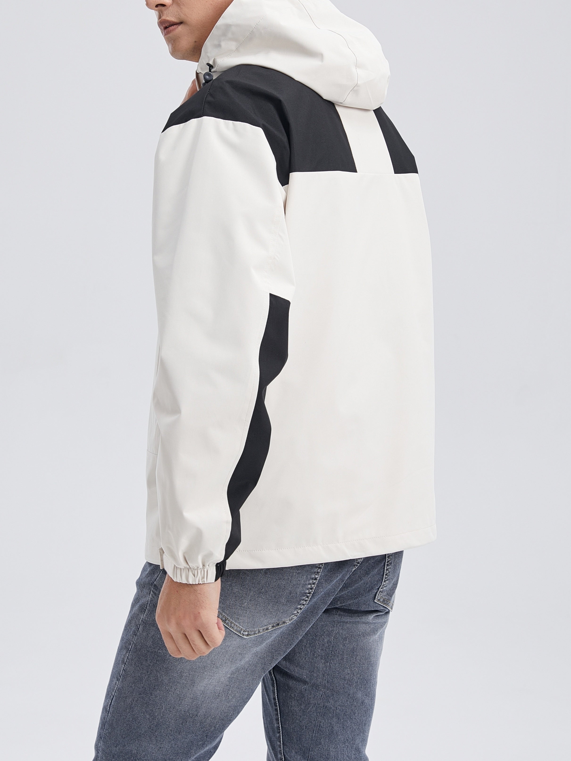 Windbreaker with removable lining