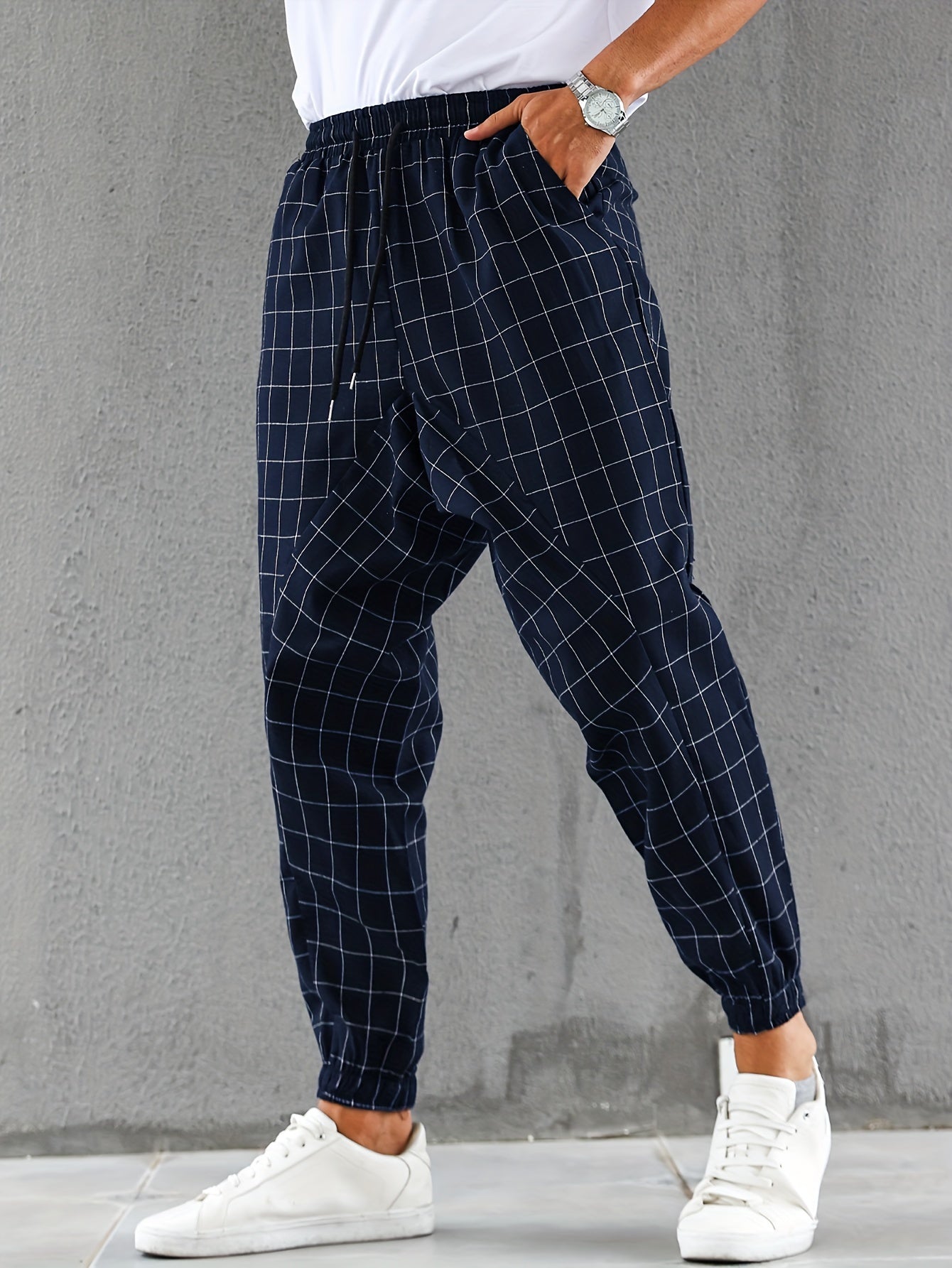 Checked jogging pants with drawstring