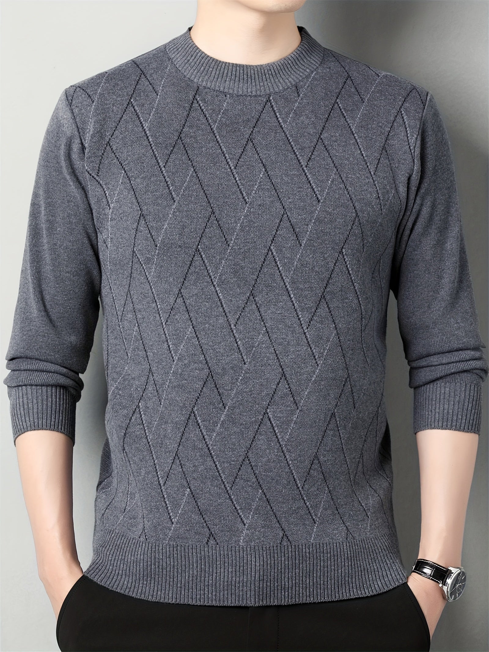 Knitted sweater with geometric pattern