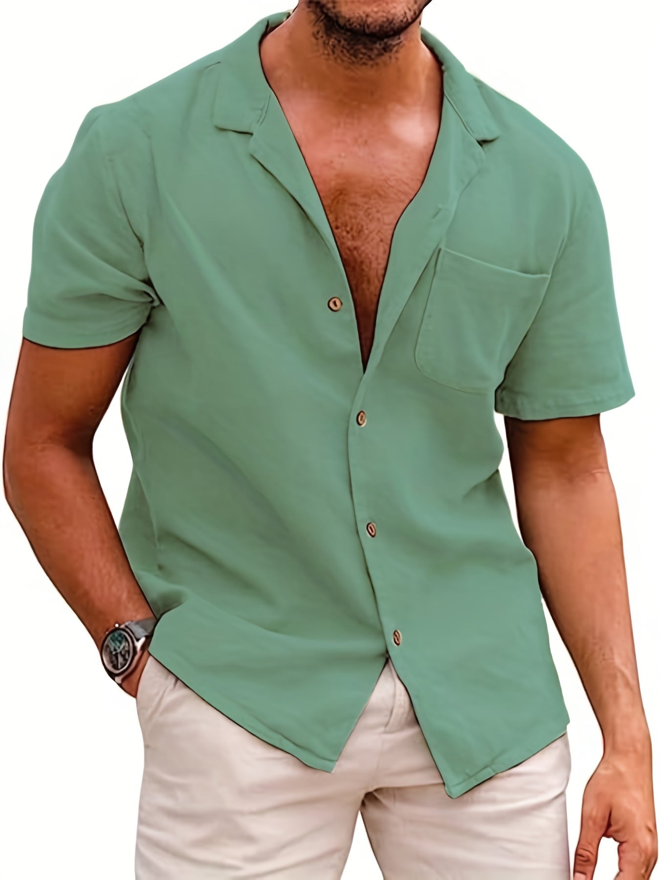 Casual, slightly stretchy loose shirt with short sleeves and lapels