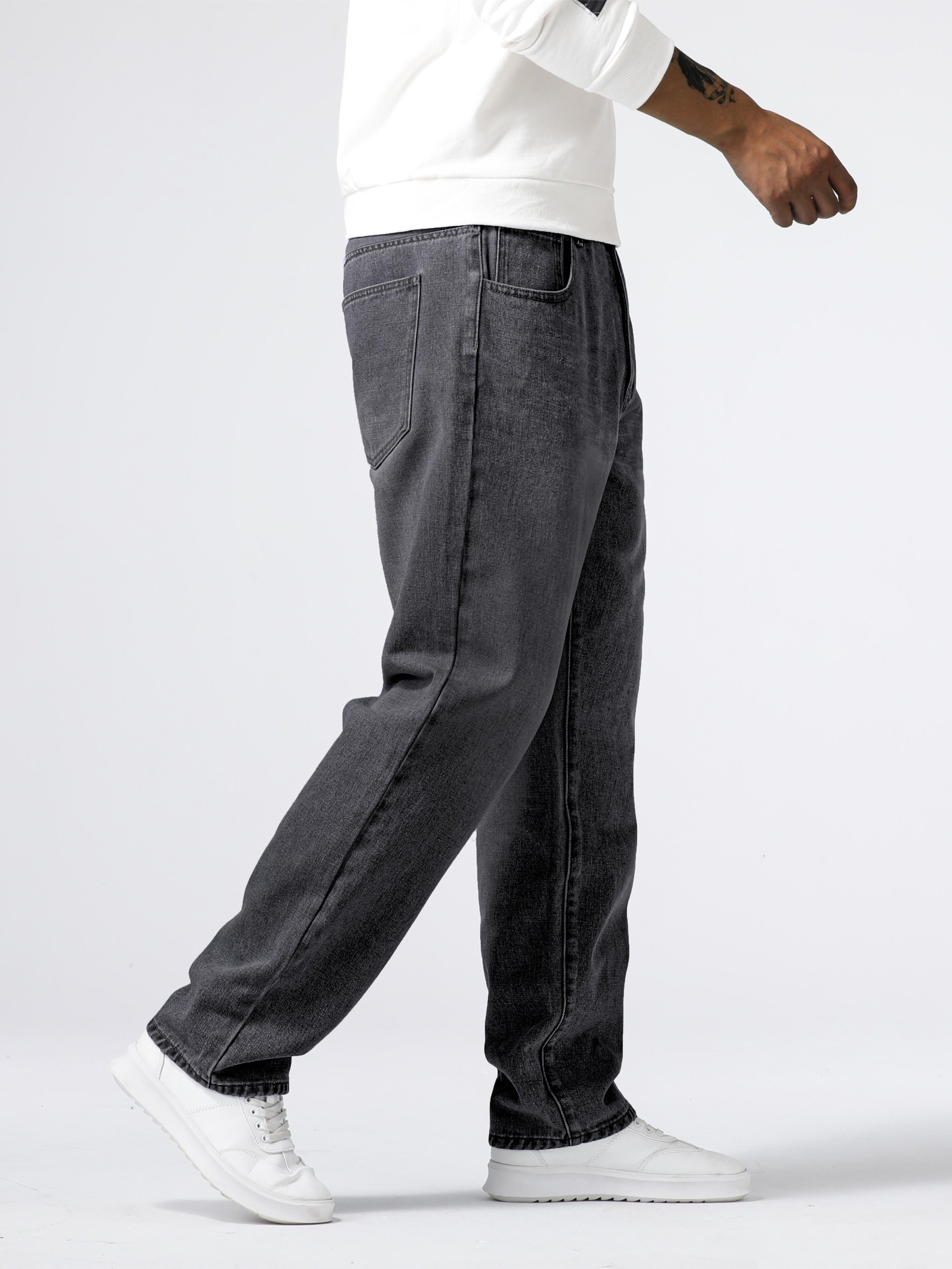 Men's jeans in classic design