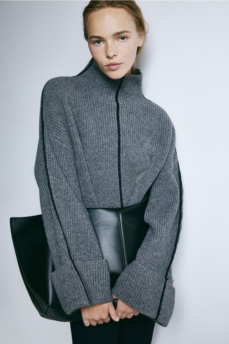 Large wool sweater in silhouette