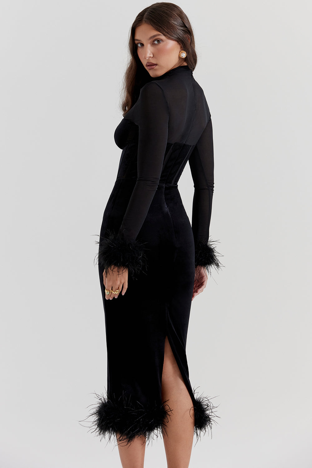 Midi dress in black velvet