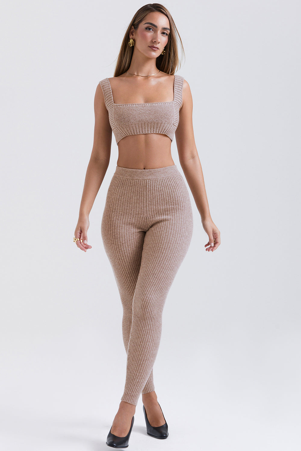 Barley coarse cardigan made of natural wool with bralette and leggings