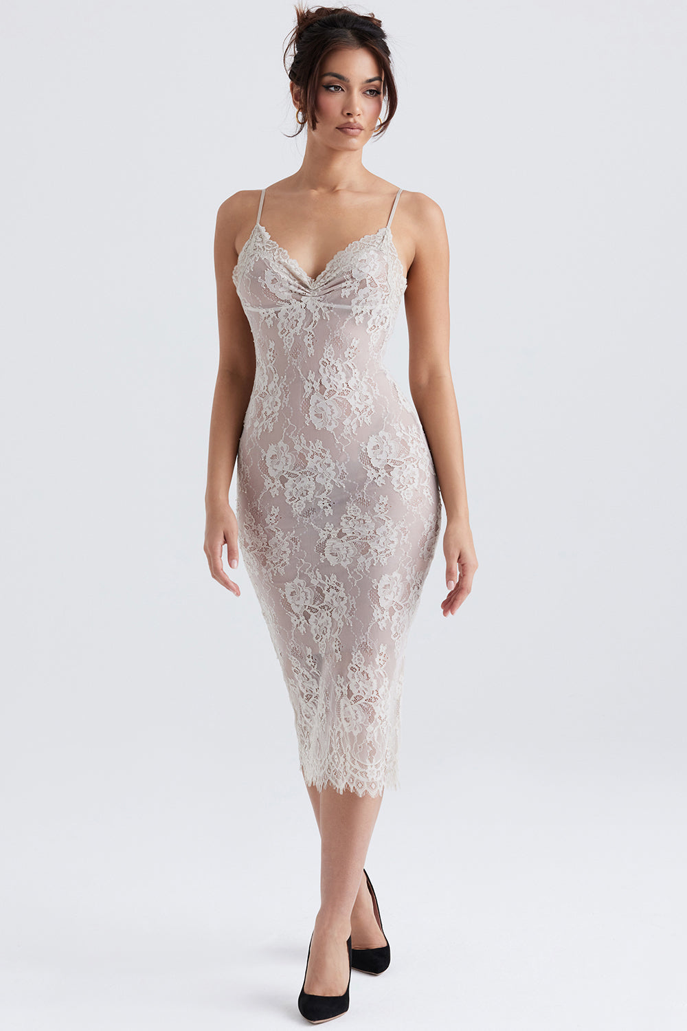 Midi dress made of sand-colored lace